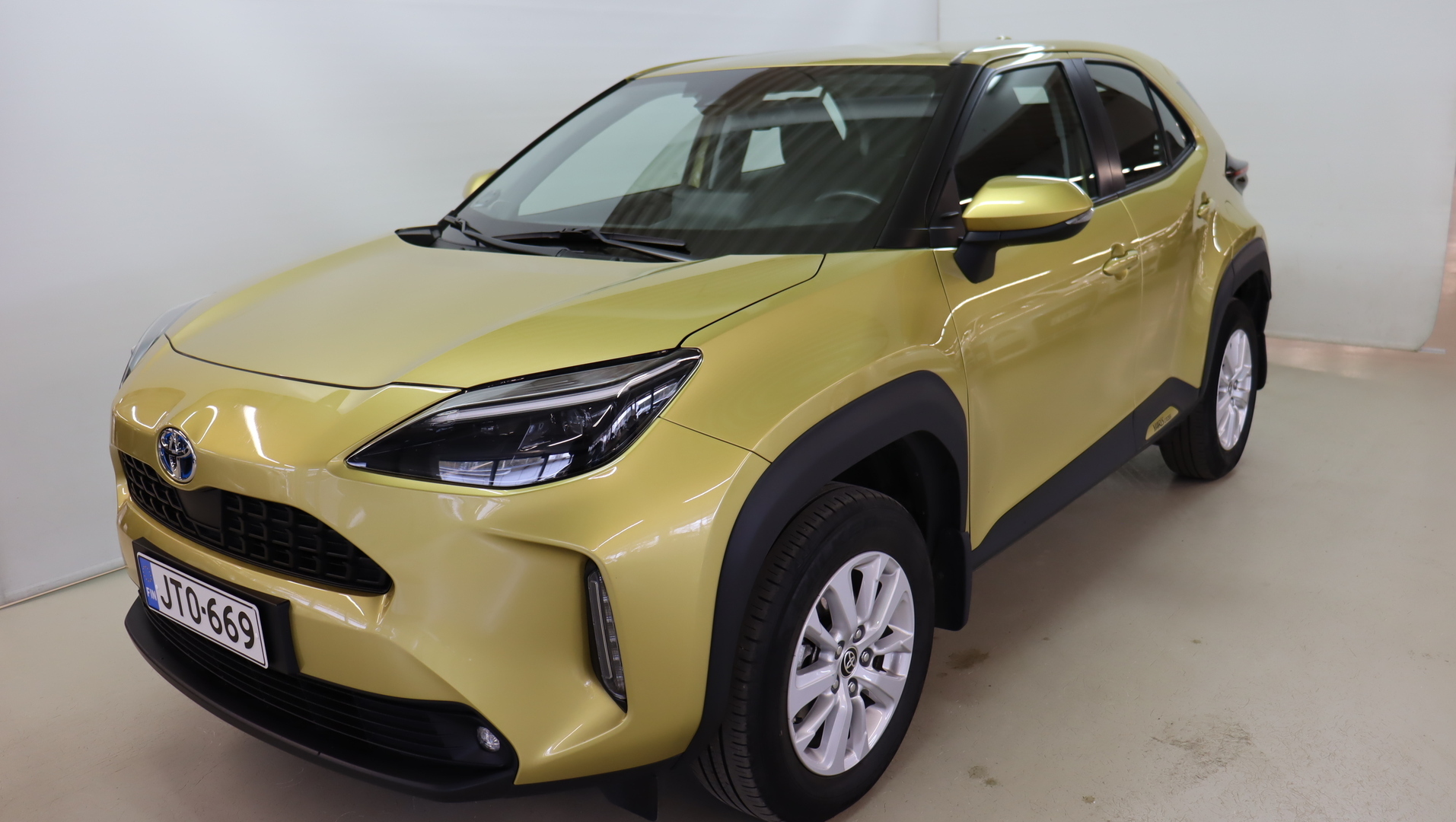 TOYOTA Yaris Cross 2022
