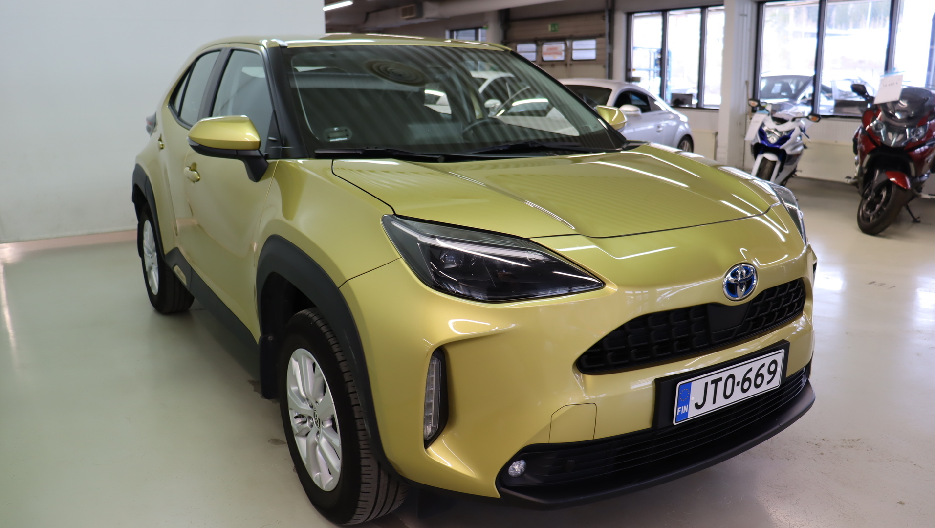TOYOTA Yaris Cross 2022