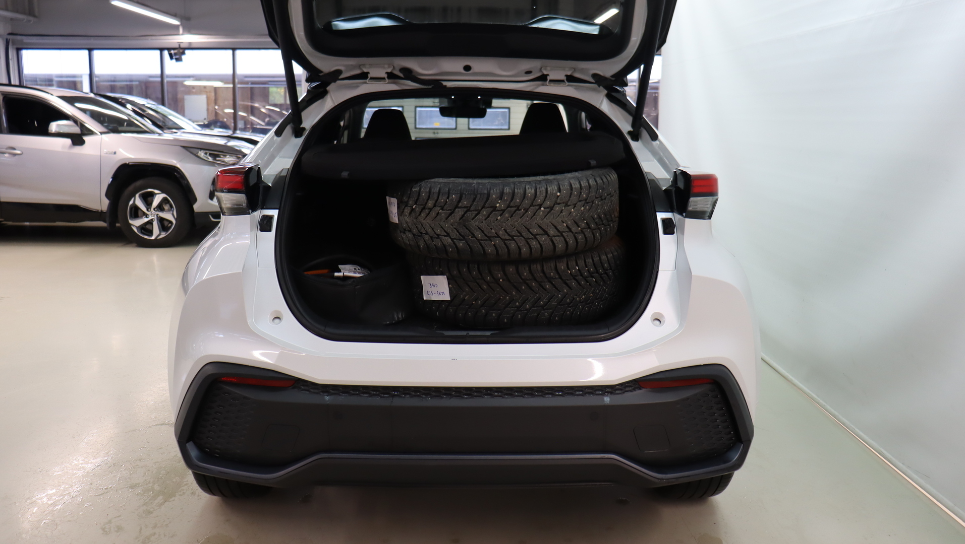 TOYOTA C-HR 2025