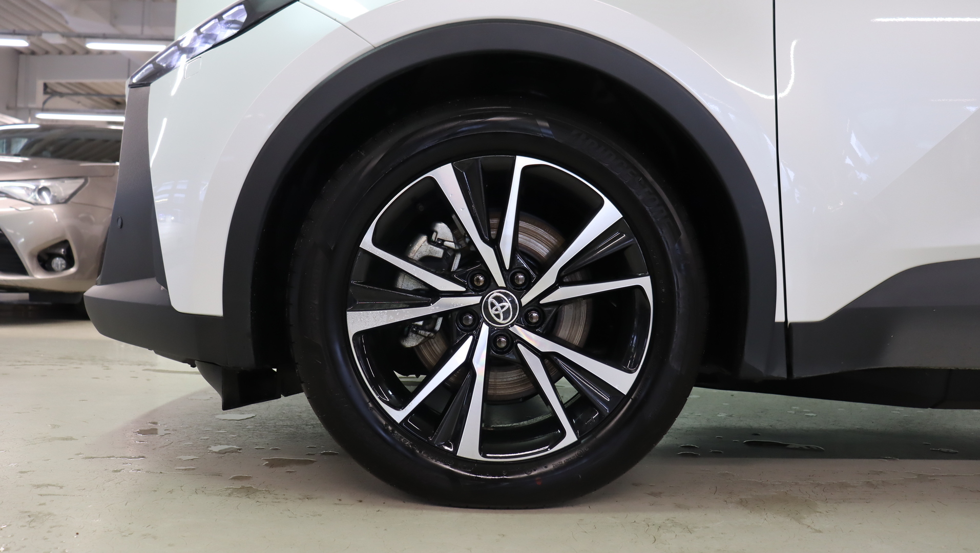 TOYOTA C-HR 2025
