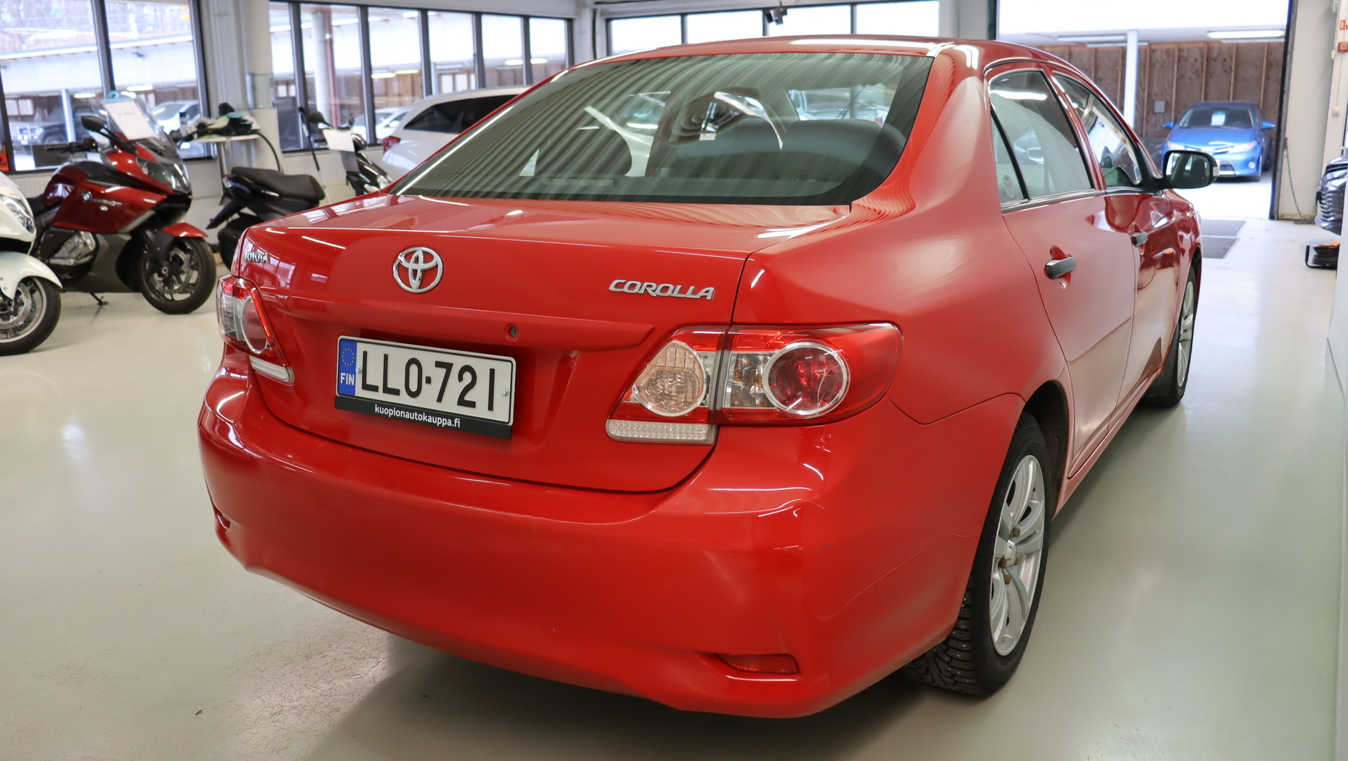 TOYOTA Corolla 2013