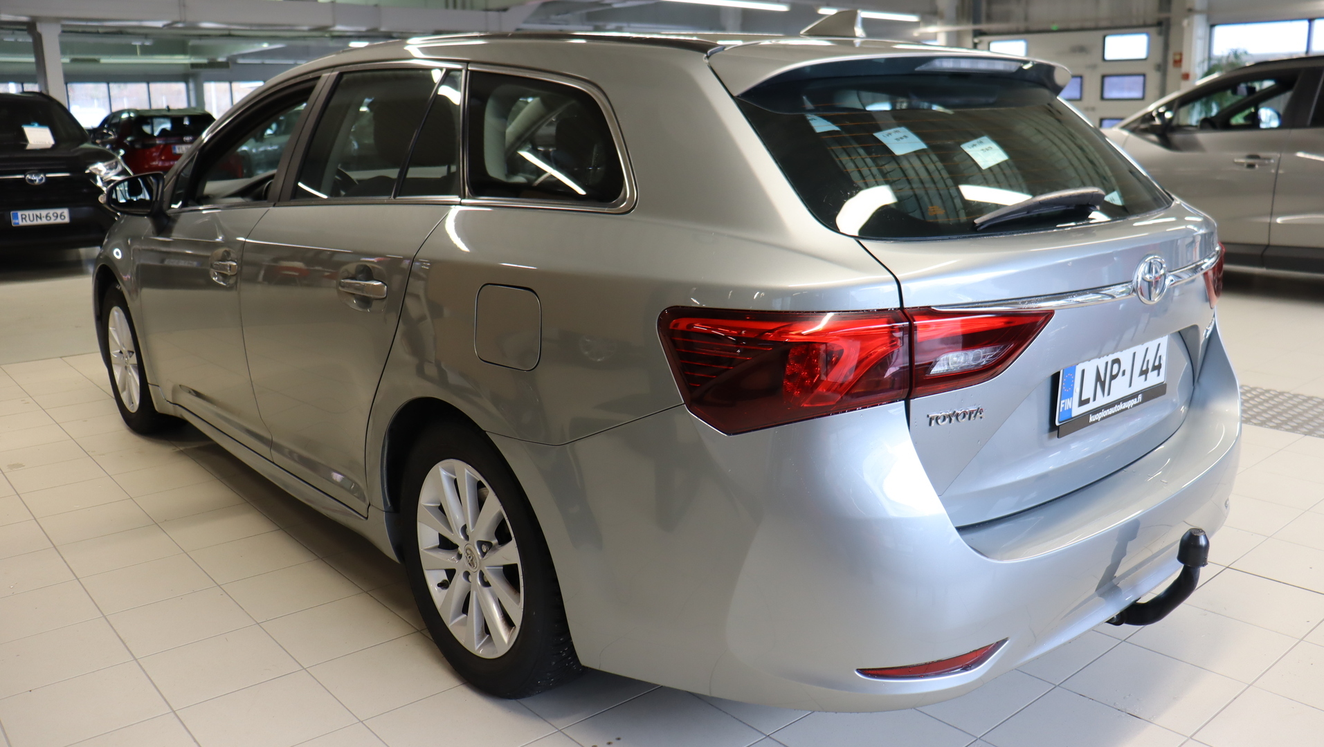 TOYOTA Avensis 2016