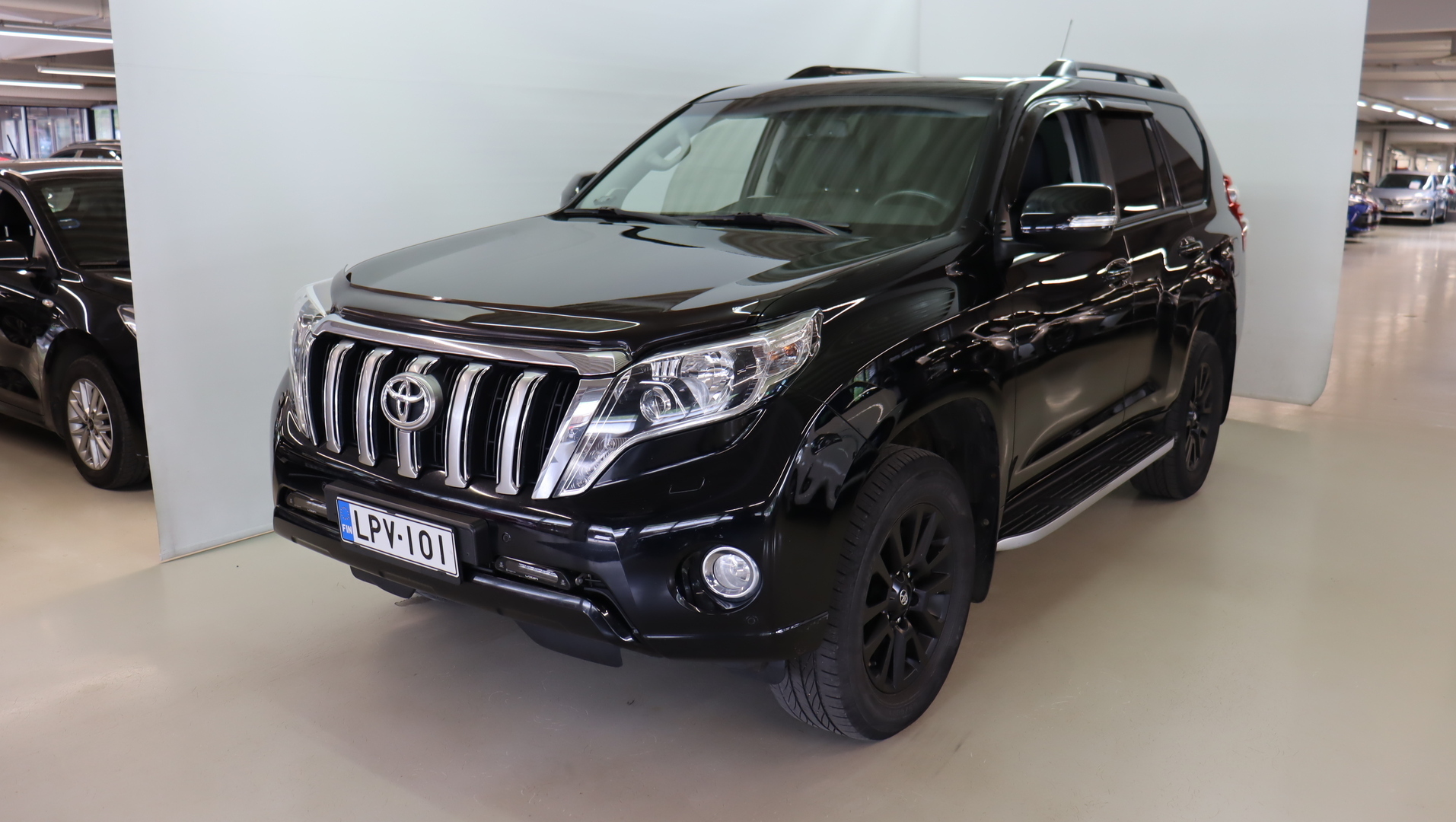 TOYOTA Land Cruiser 2017