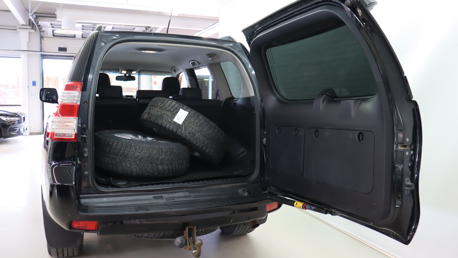 TOYOTA Land Cruiser 2017