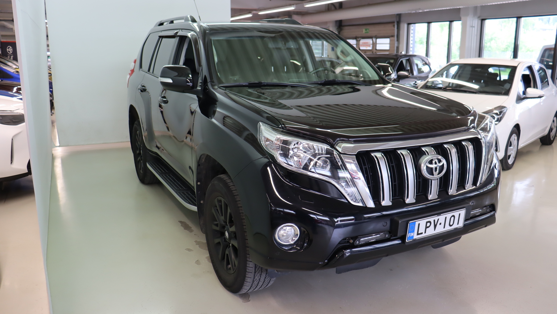 TOYOTA Land Cruiser 2017