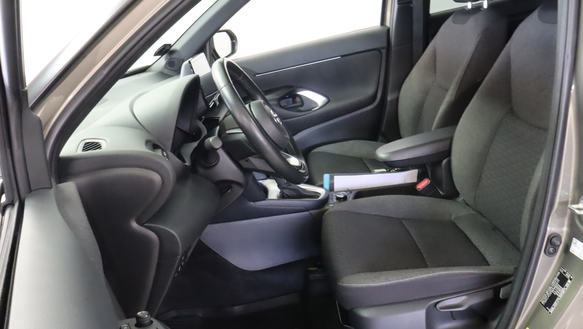 TOYOTA Yaris Cross 2022