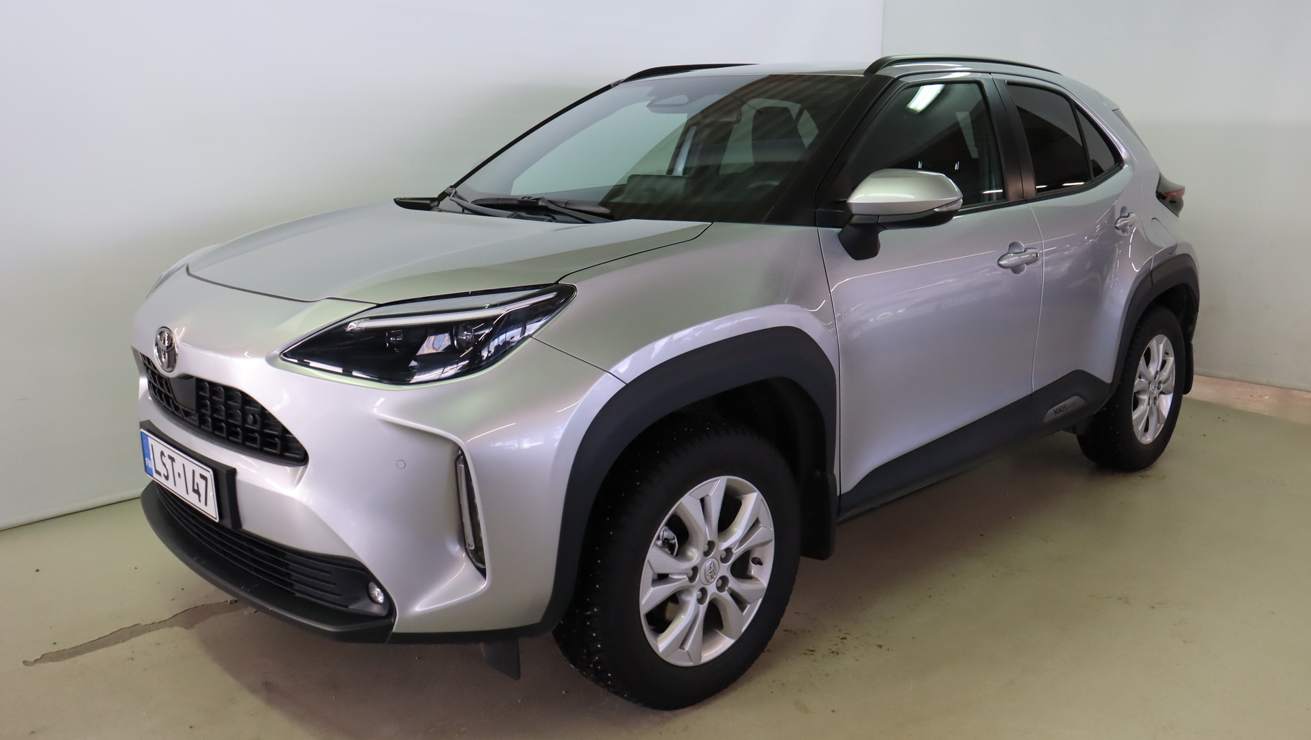 TOYOTA Yaris Cross 2024