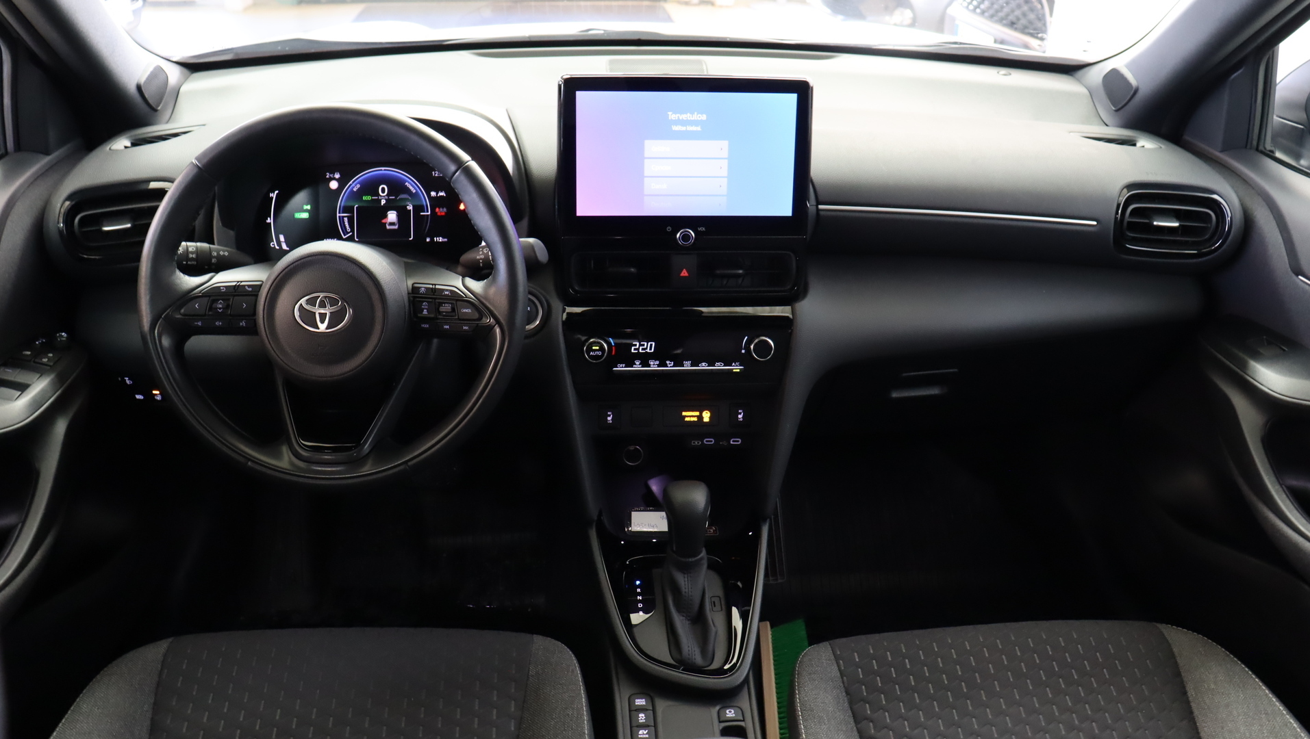 TOYOTA Yaris Cross 2024