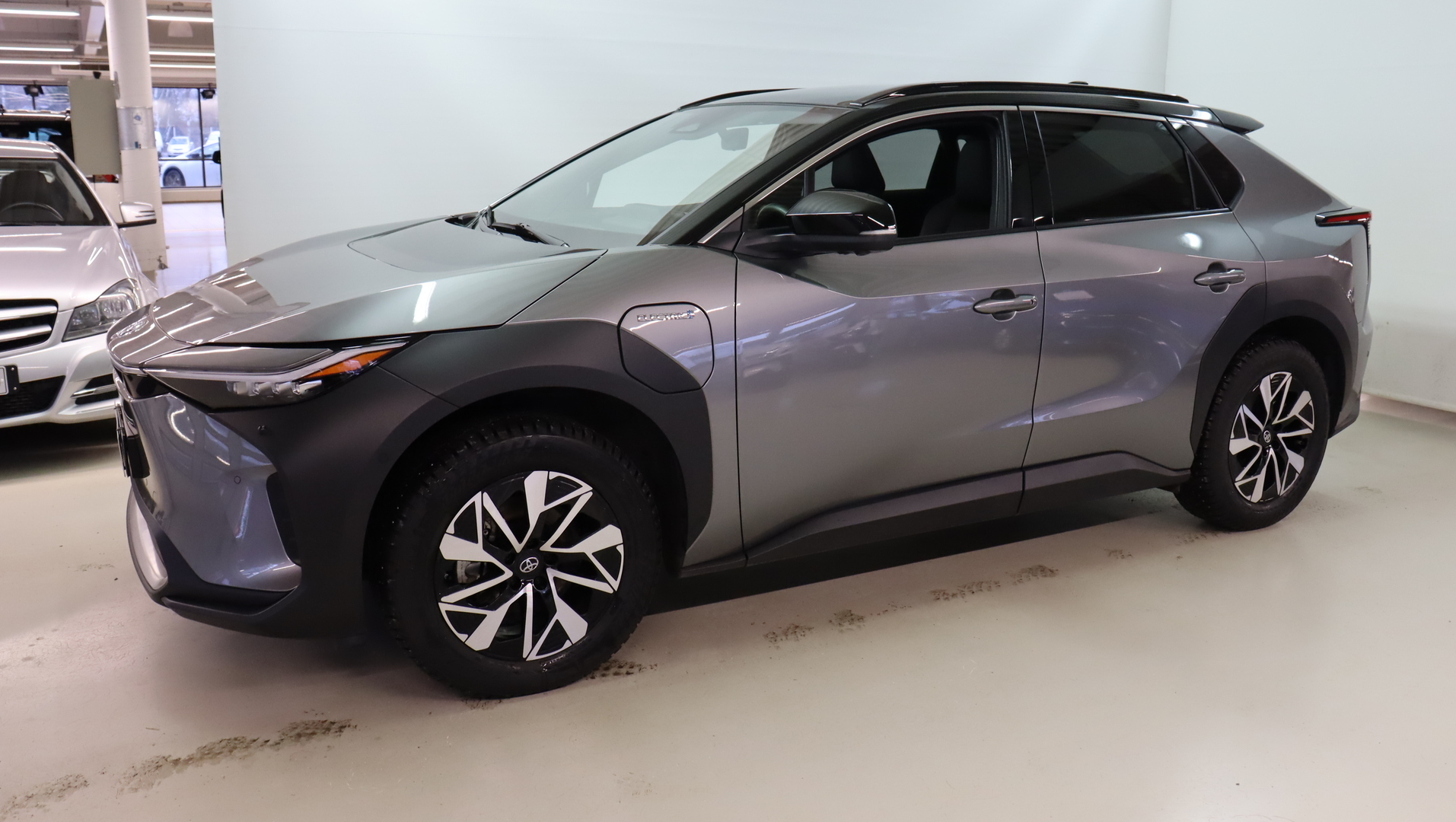TOYOTA bZ4X 2023