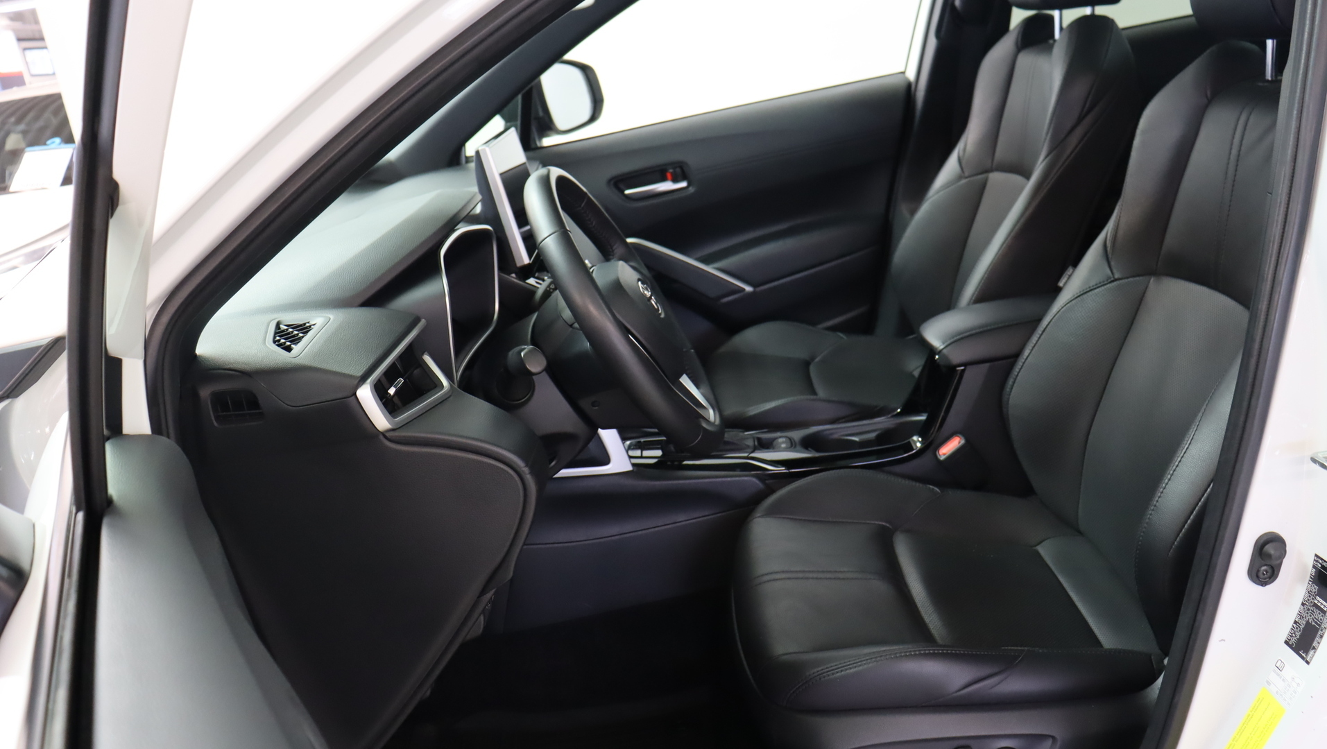 TOYOTA Corolla Cross 2023