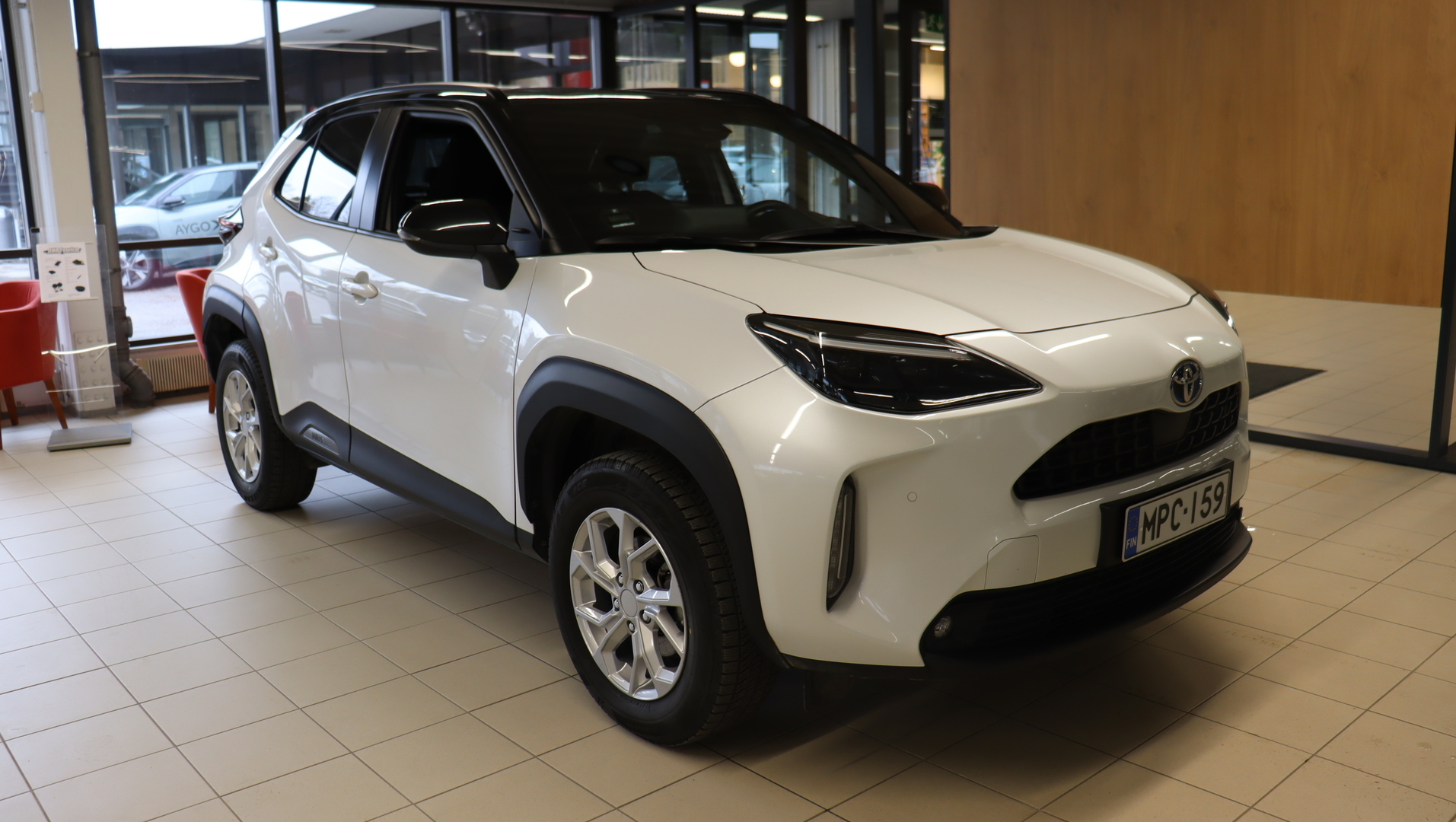 TOYOTA Yaris Cross 2023