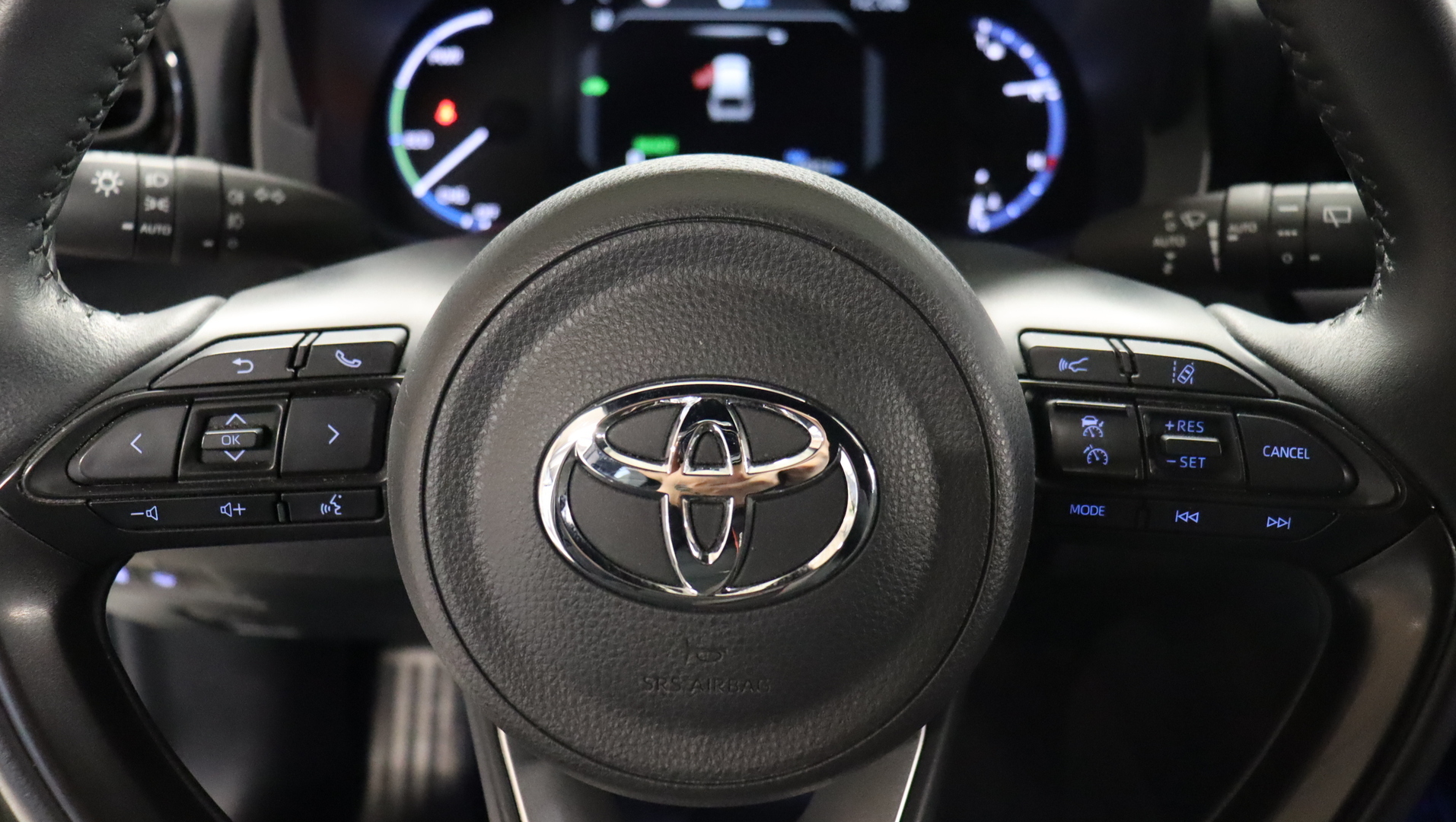 TOYOTA Yaris Cross 2023