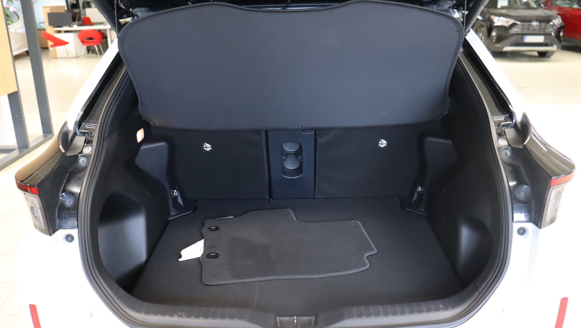 TOYOTA Yaris Cross 2023