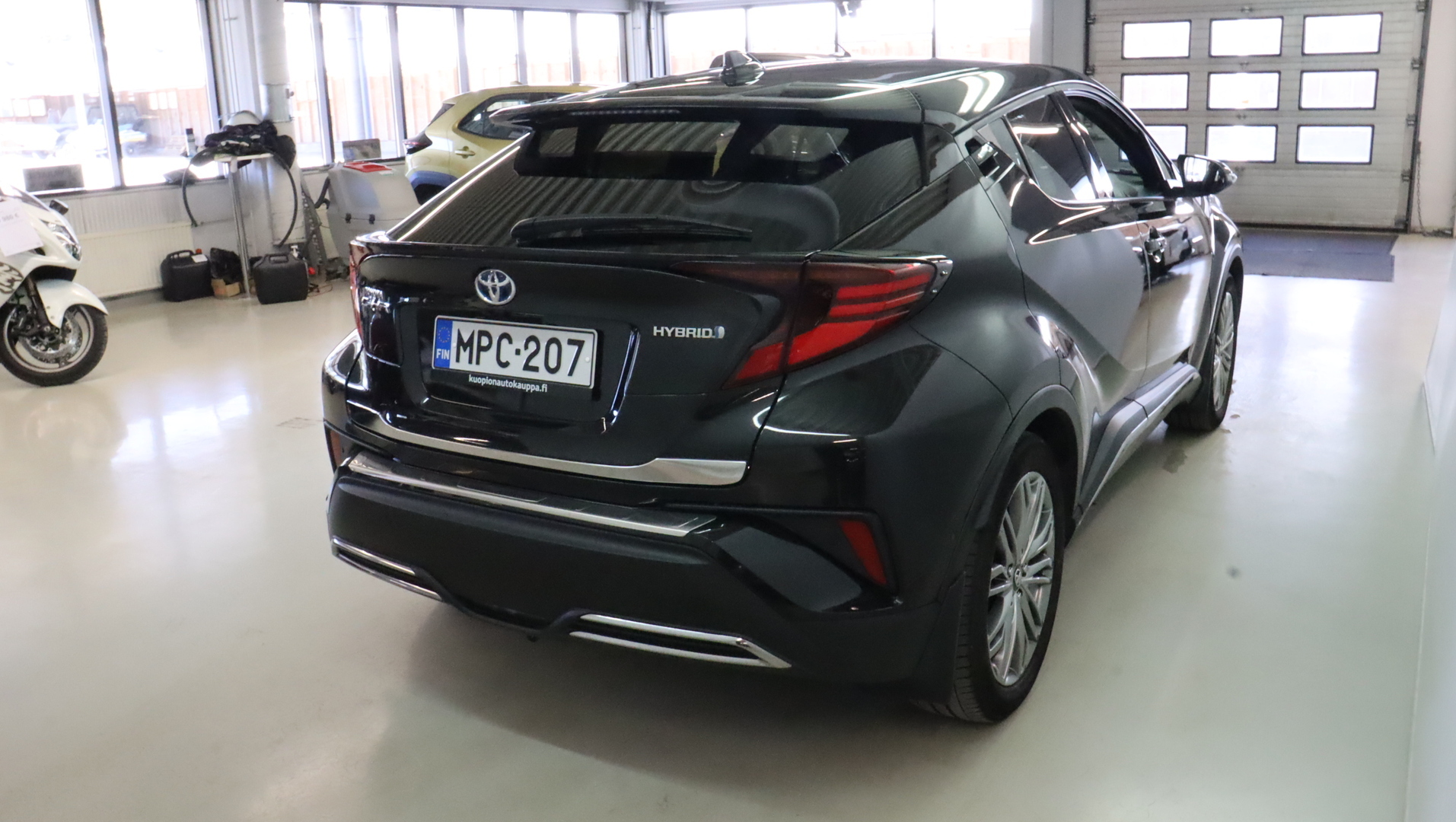 TOYOTA C-HR 2023