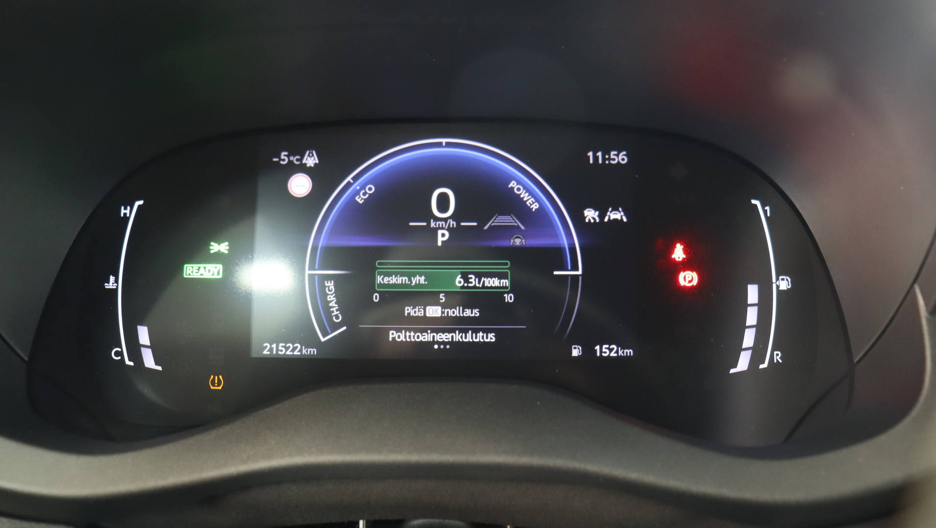 TOYOTA Yaris Cross 2024