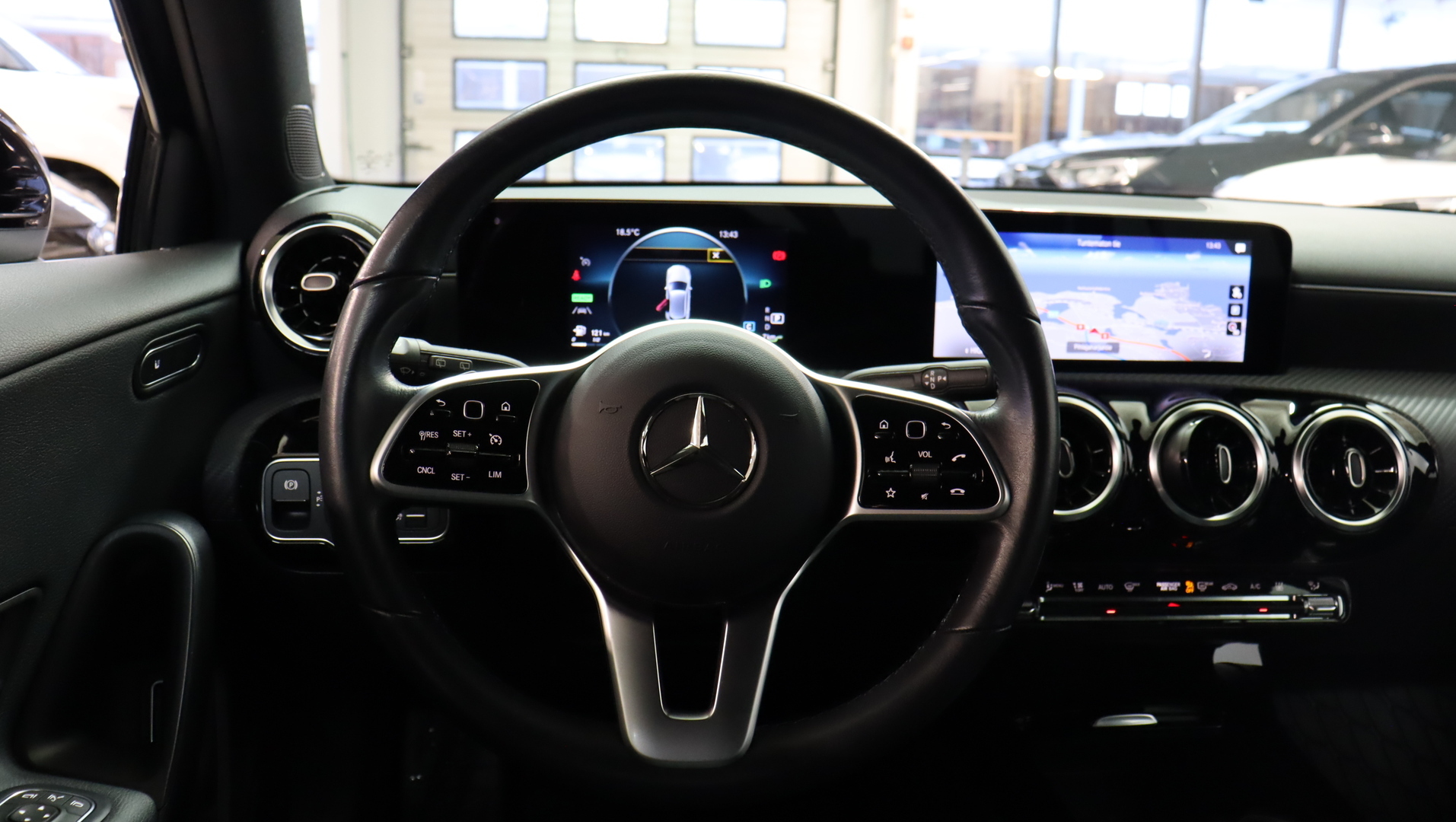 MERCEDES-BENZ A 2021