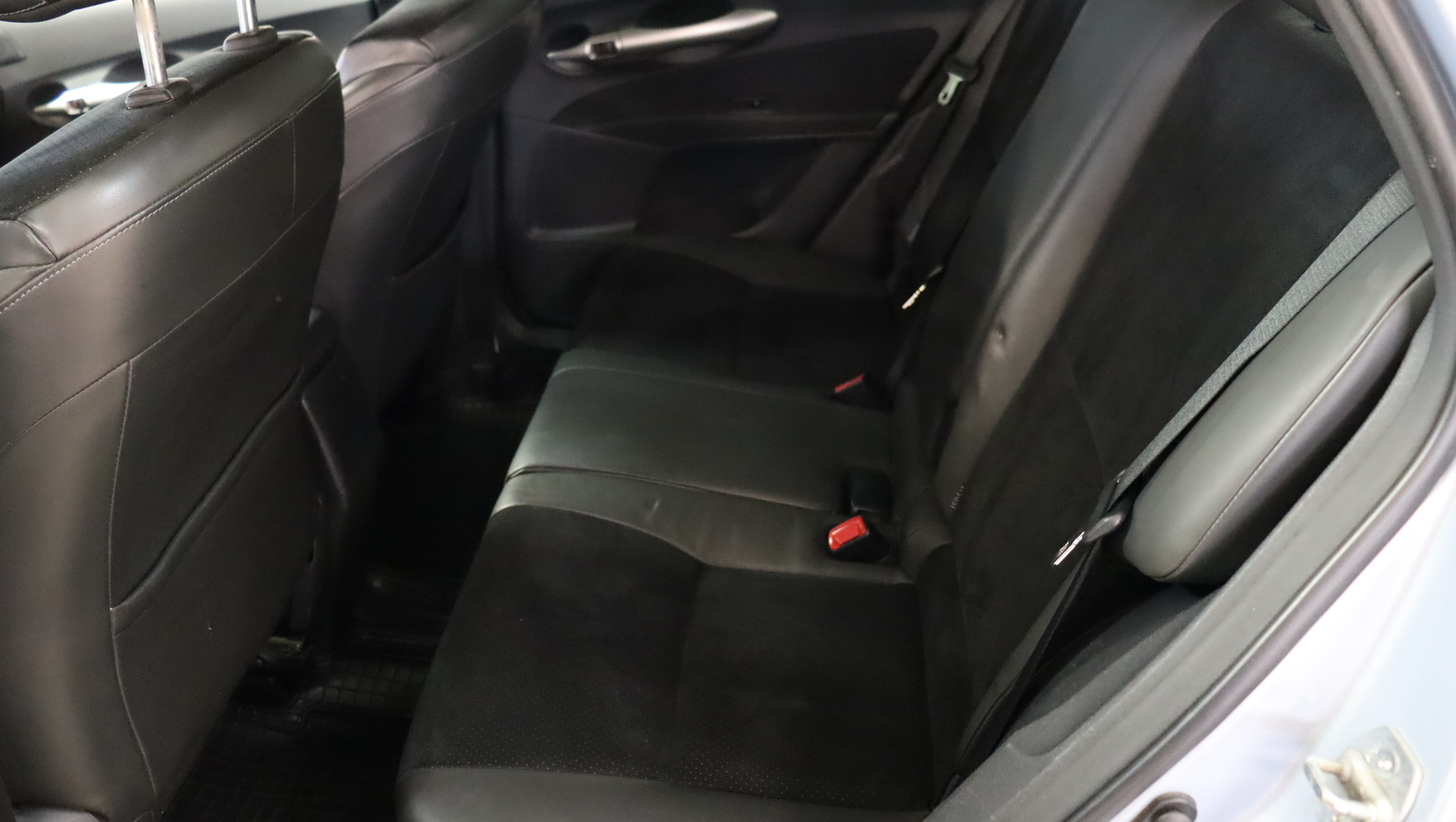 TOYOTA Auris 2011