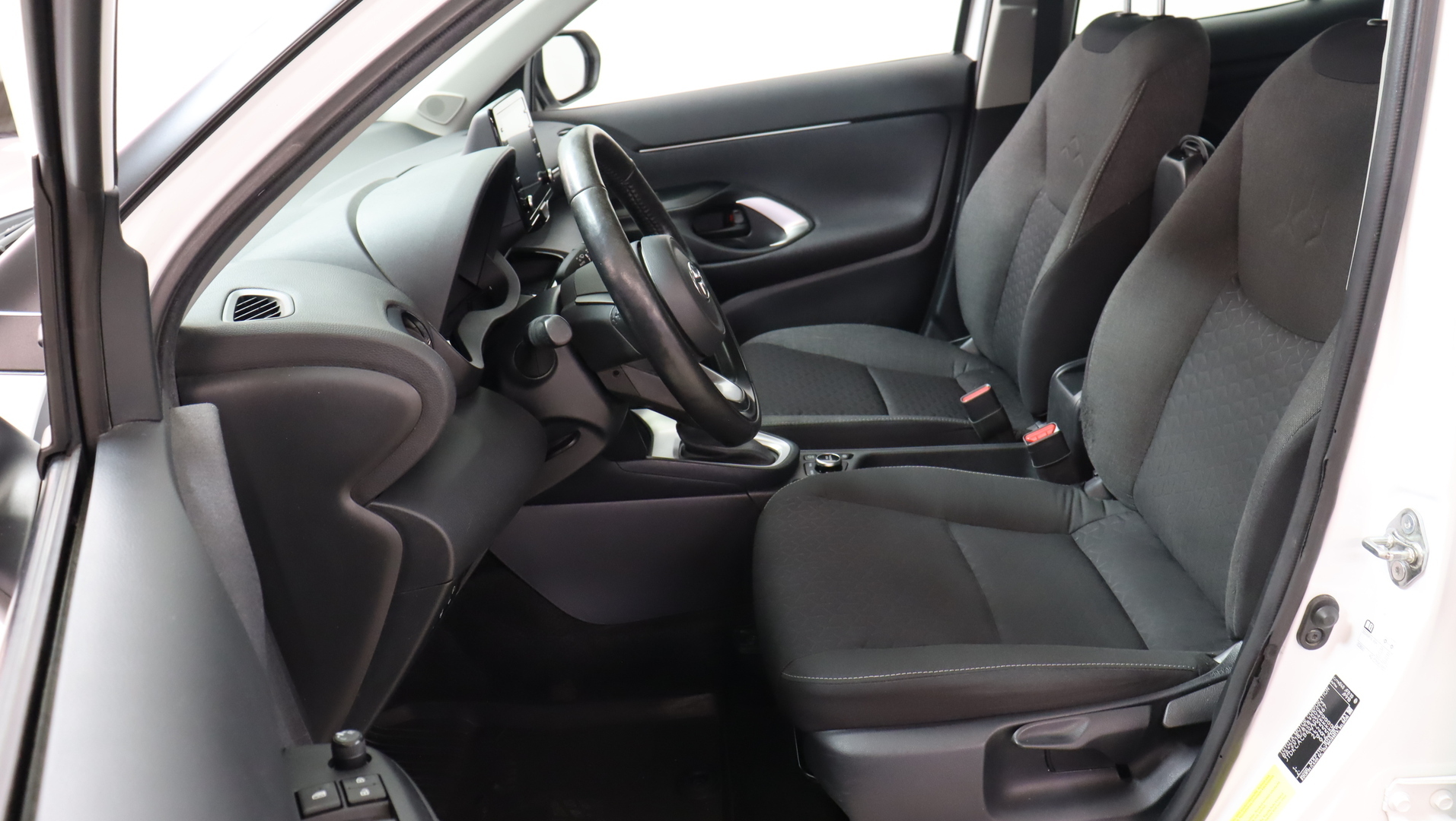 TOYOTA Yaris Cross 2024