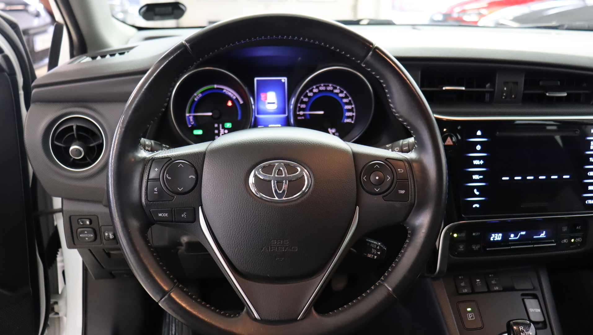 TOYOTA Auris 2017