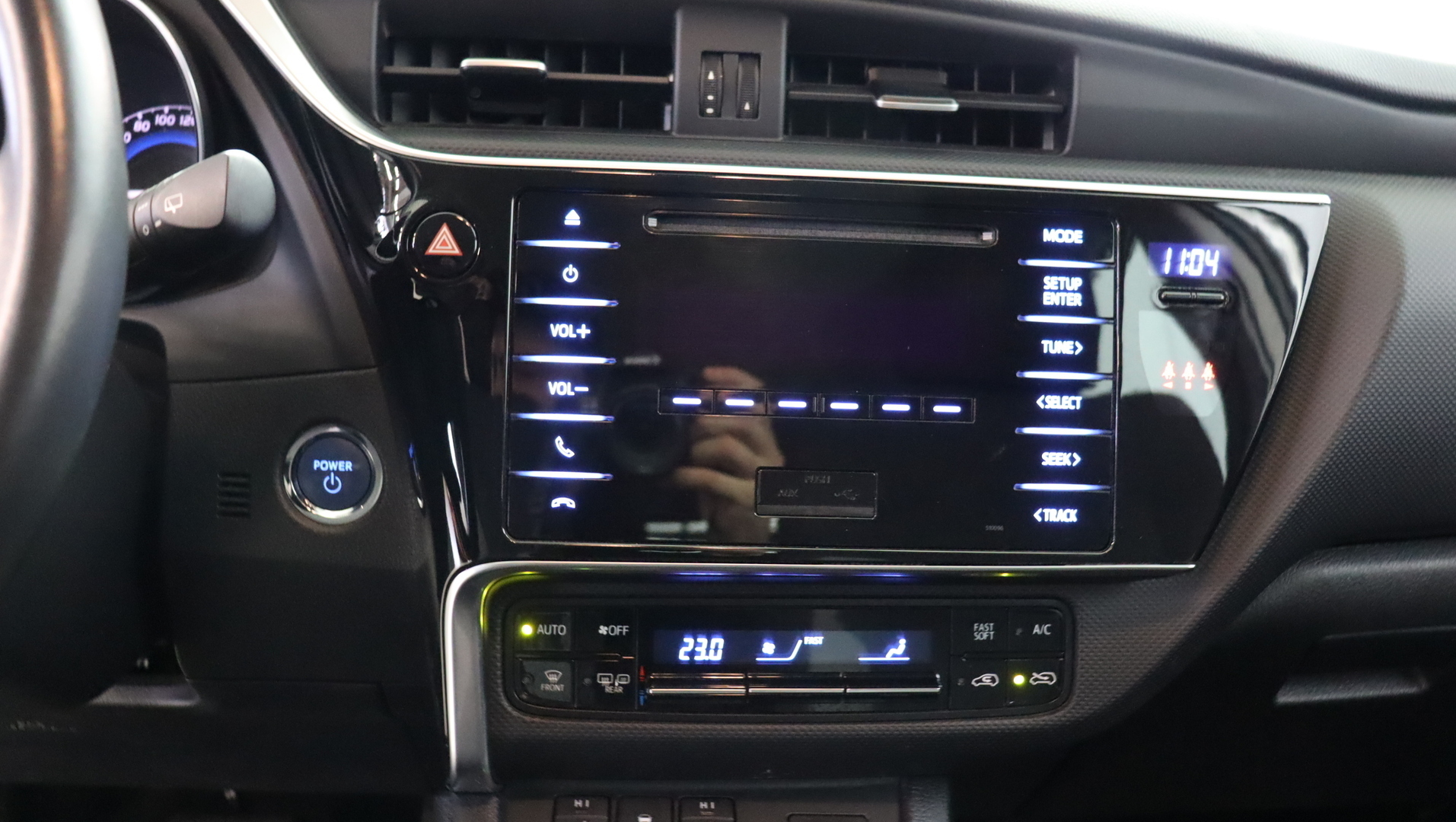 TOYOTA Auris 2017