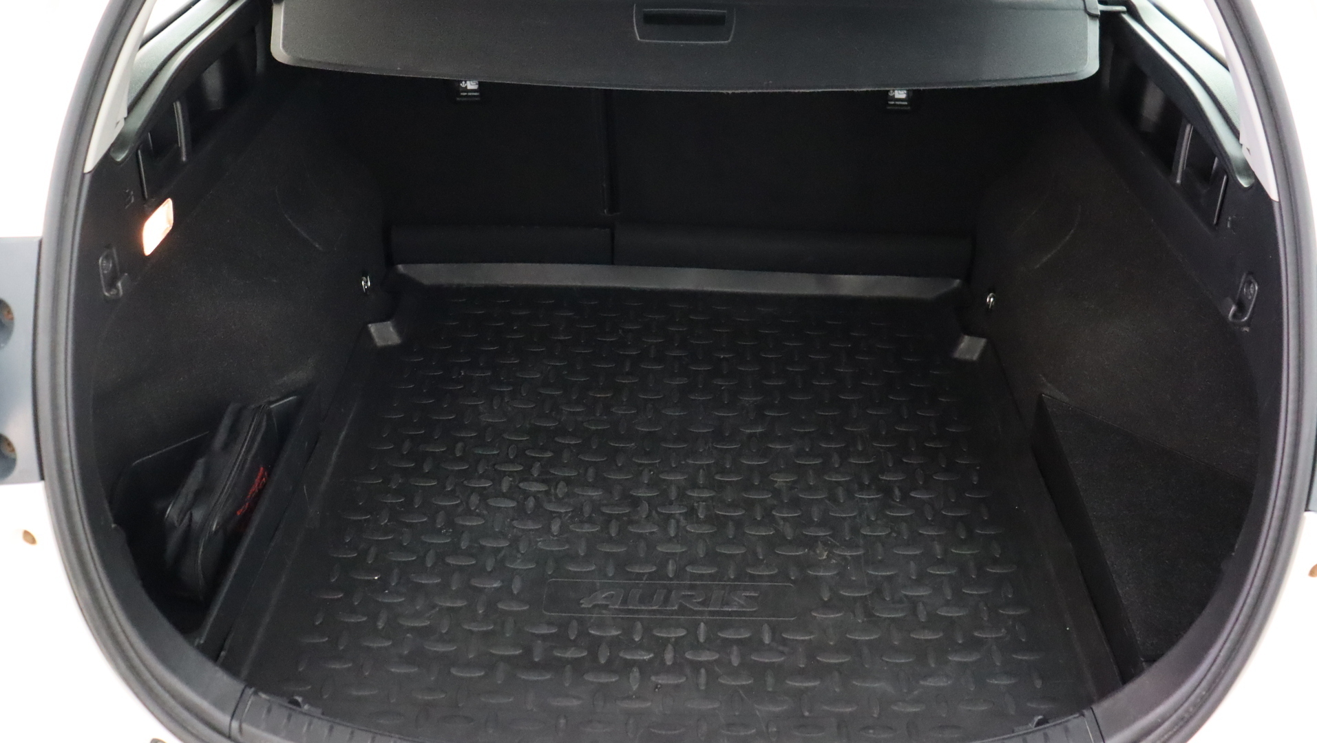 TOYOTA Auris 2017