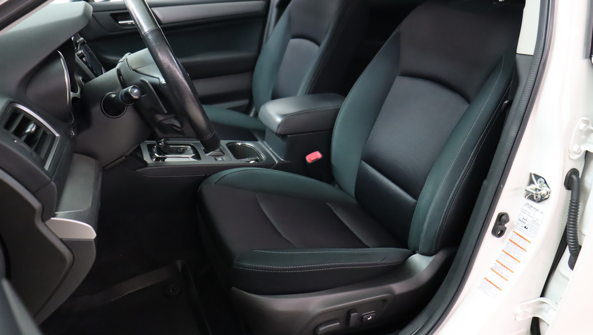SUBARU Outback 2017