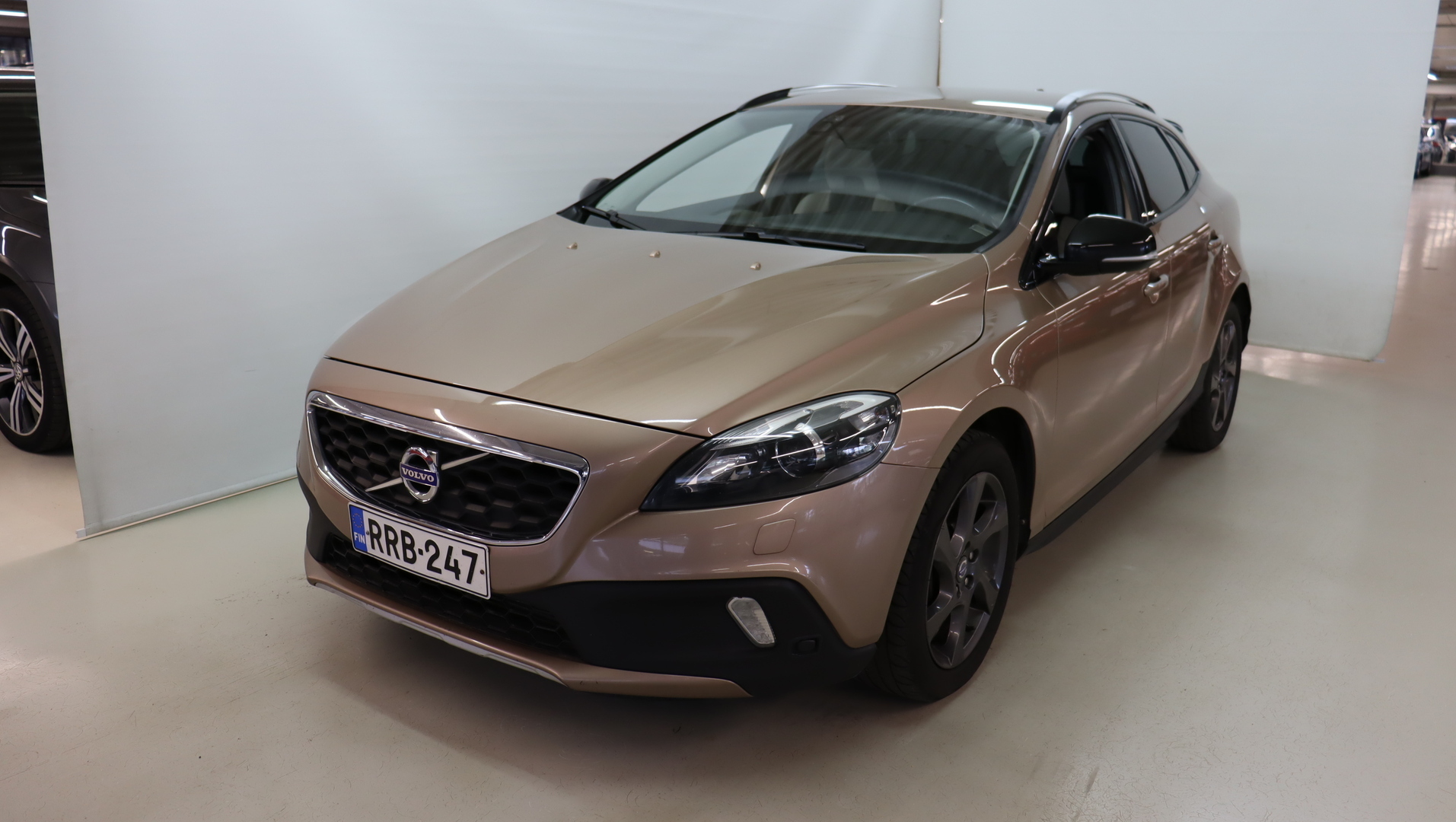 VOLVO V40 Cross Country 2013