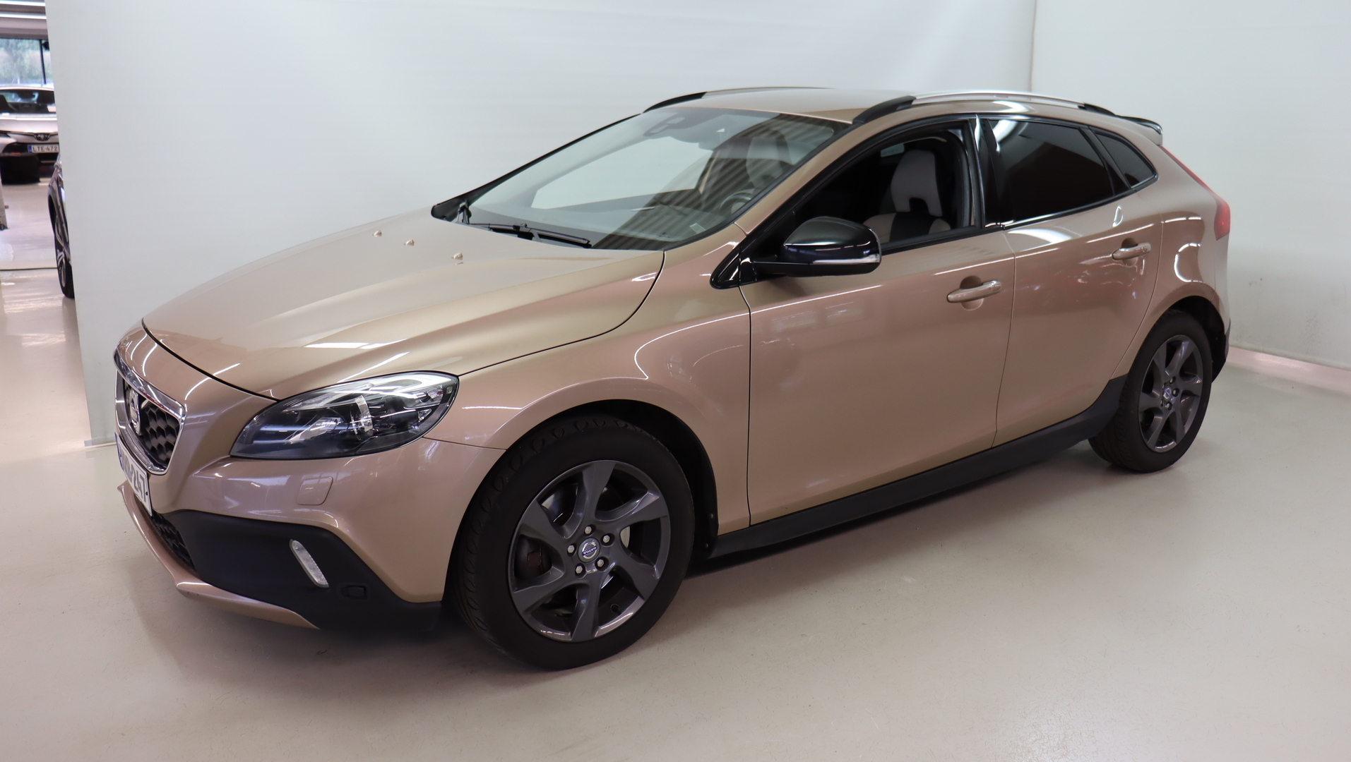 VOLVO V40 Cross Country 2013