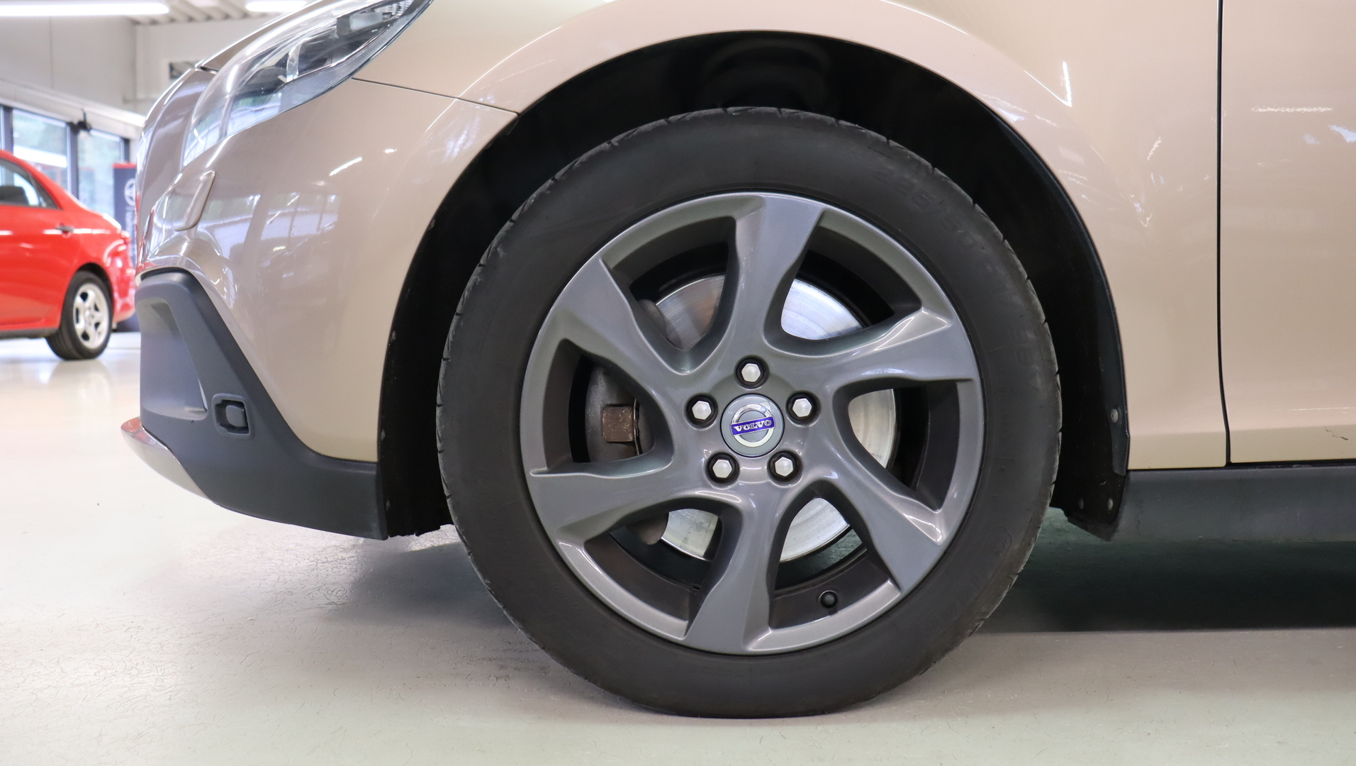 VOLVO V40 Cross Country 2013