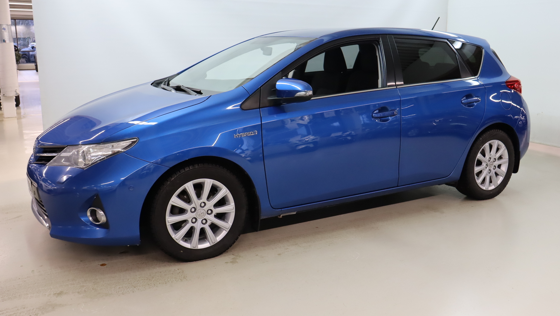 TOYOTA Auris 2014