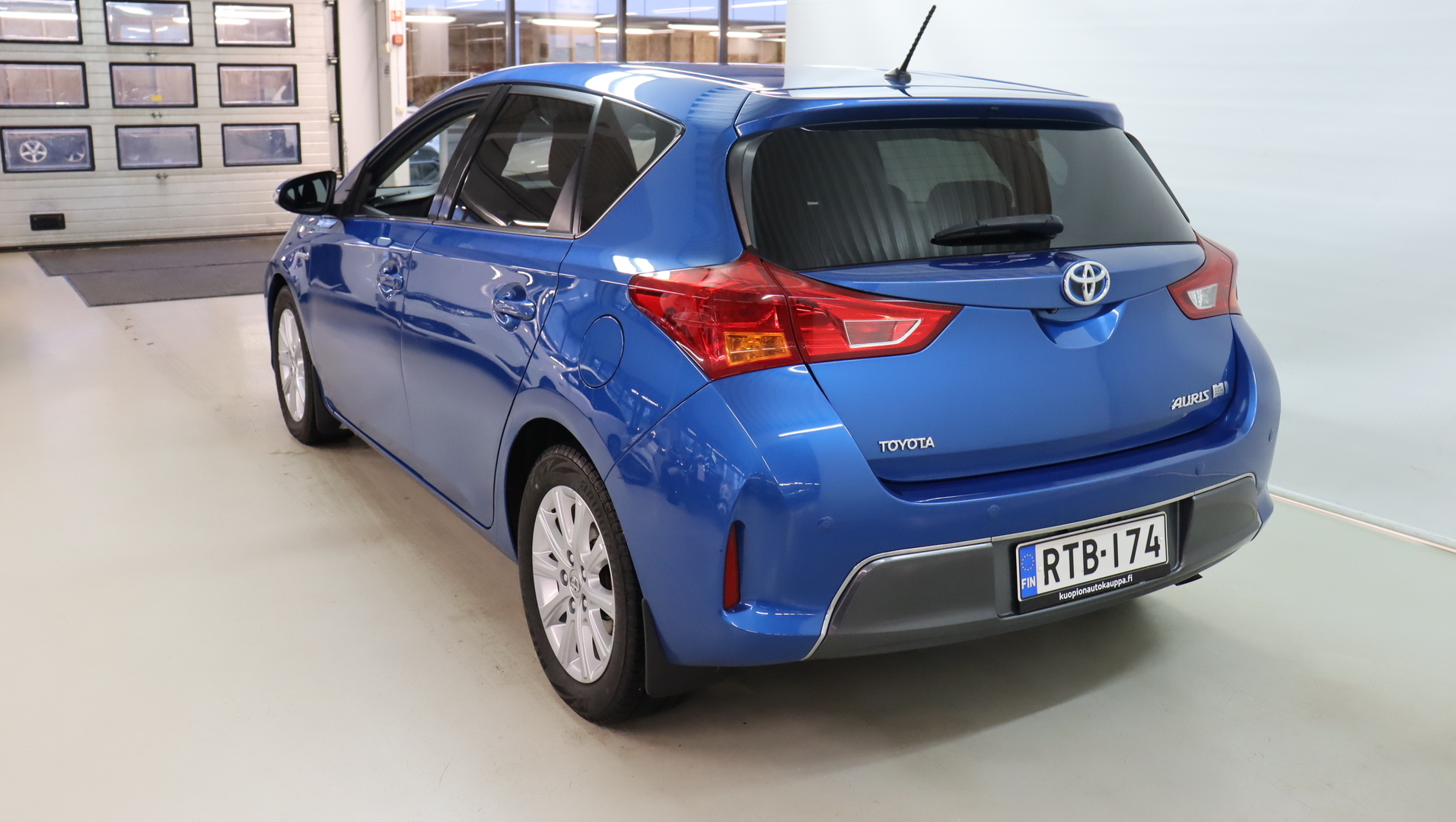 TOYOTA Auris 2014