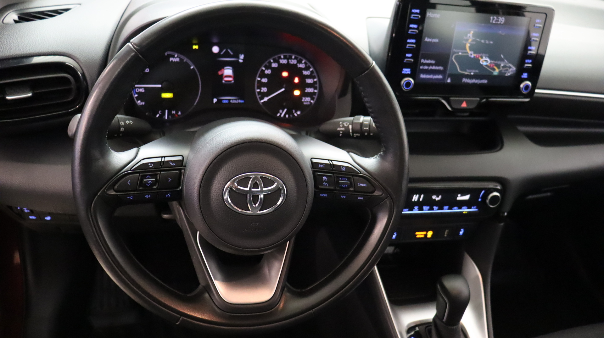 TOYOTA Yaris 2021