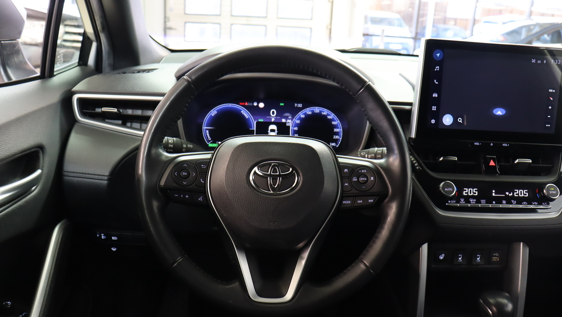 TOYOTA Corolla Cross 2023