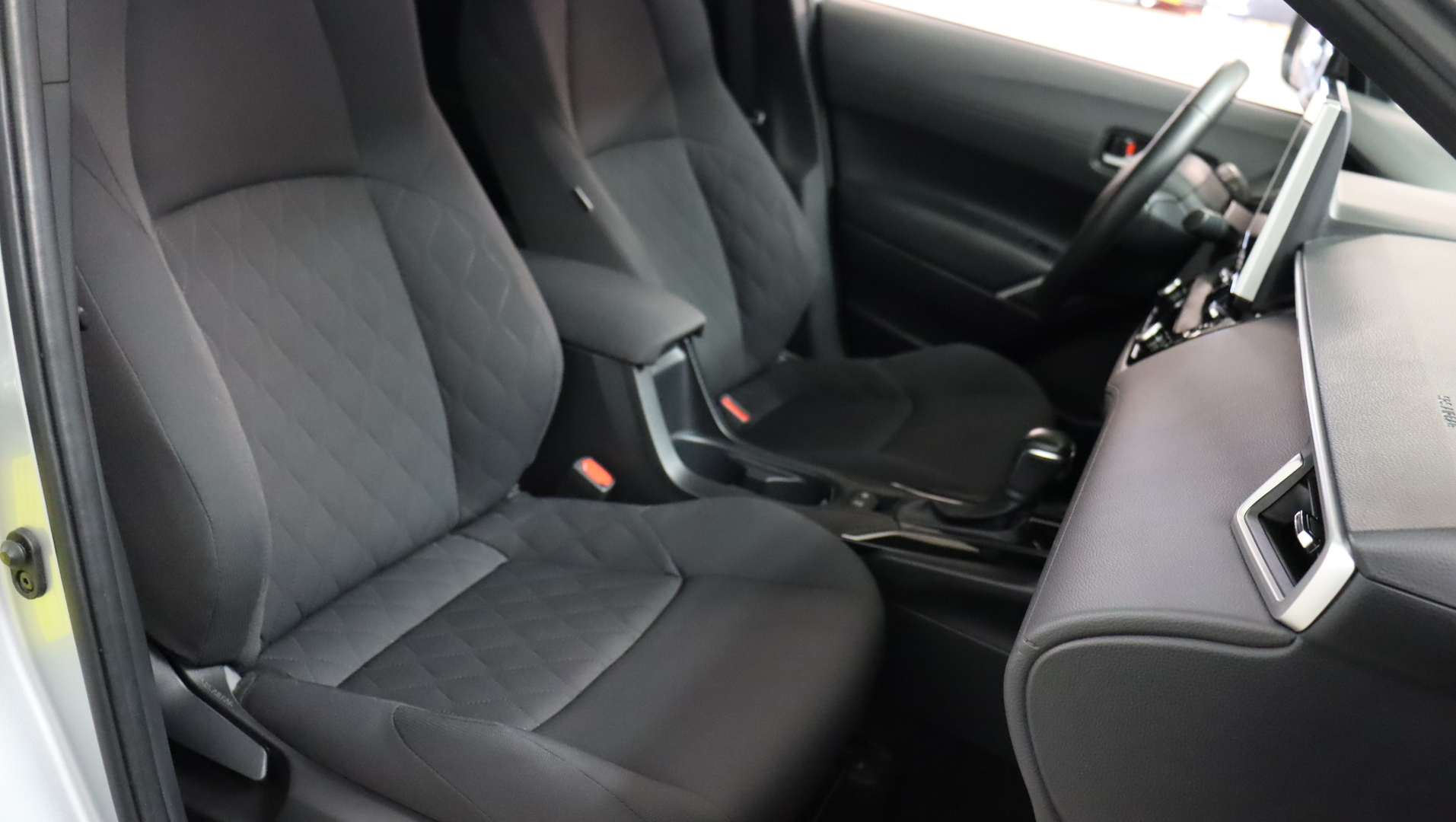 TOYOTA Corolla Cross 2023
