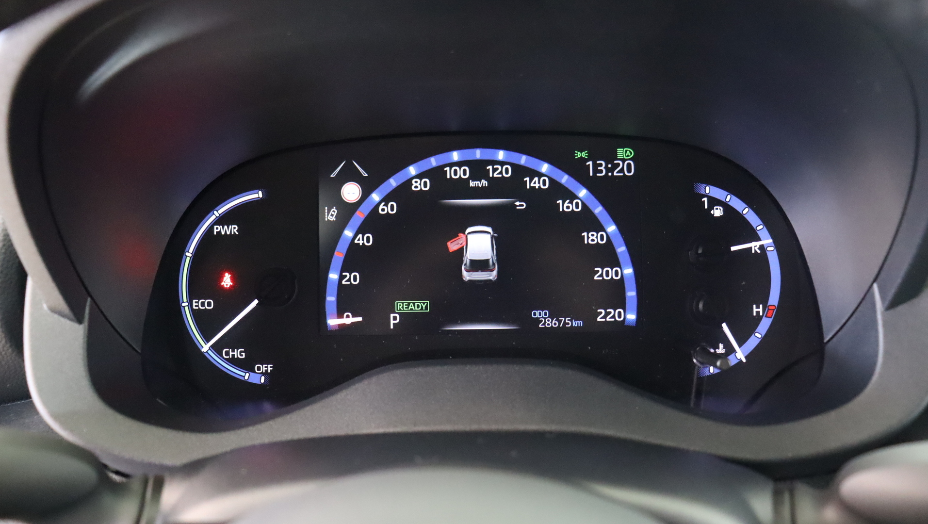 TOYOTA Yaris Cross 2024