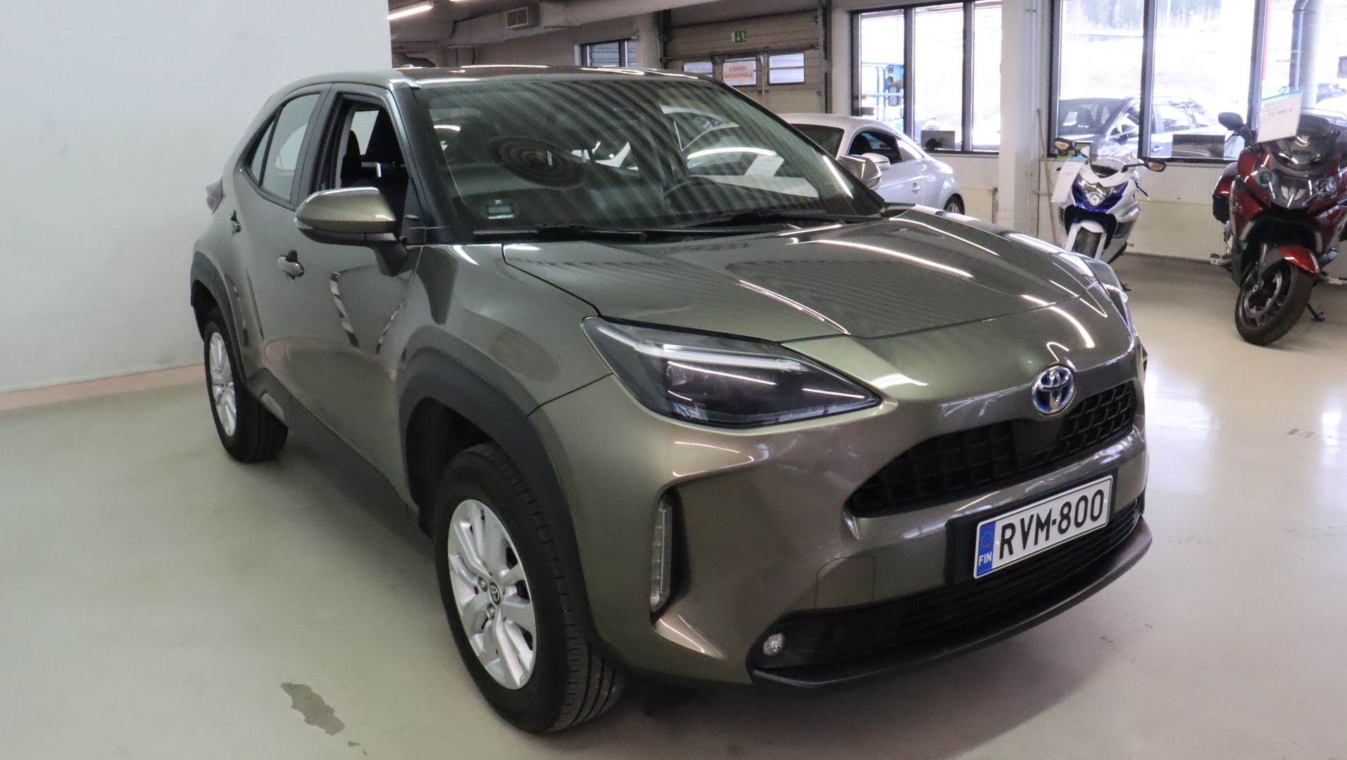 TOYOTA Yaris Cross 2024
