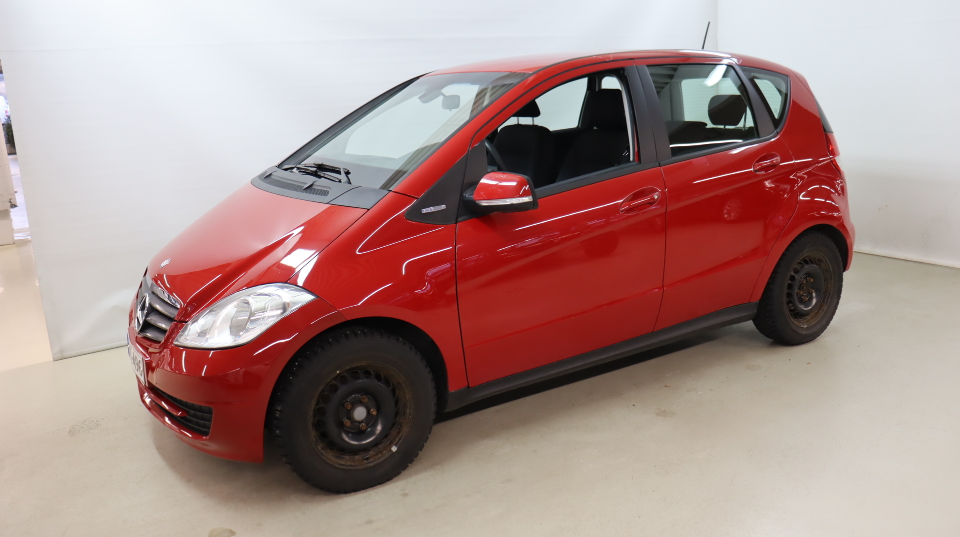 MERCEDES-BENZ A 2011