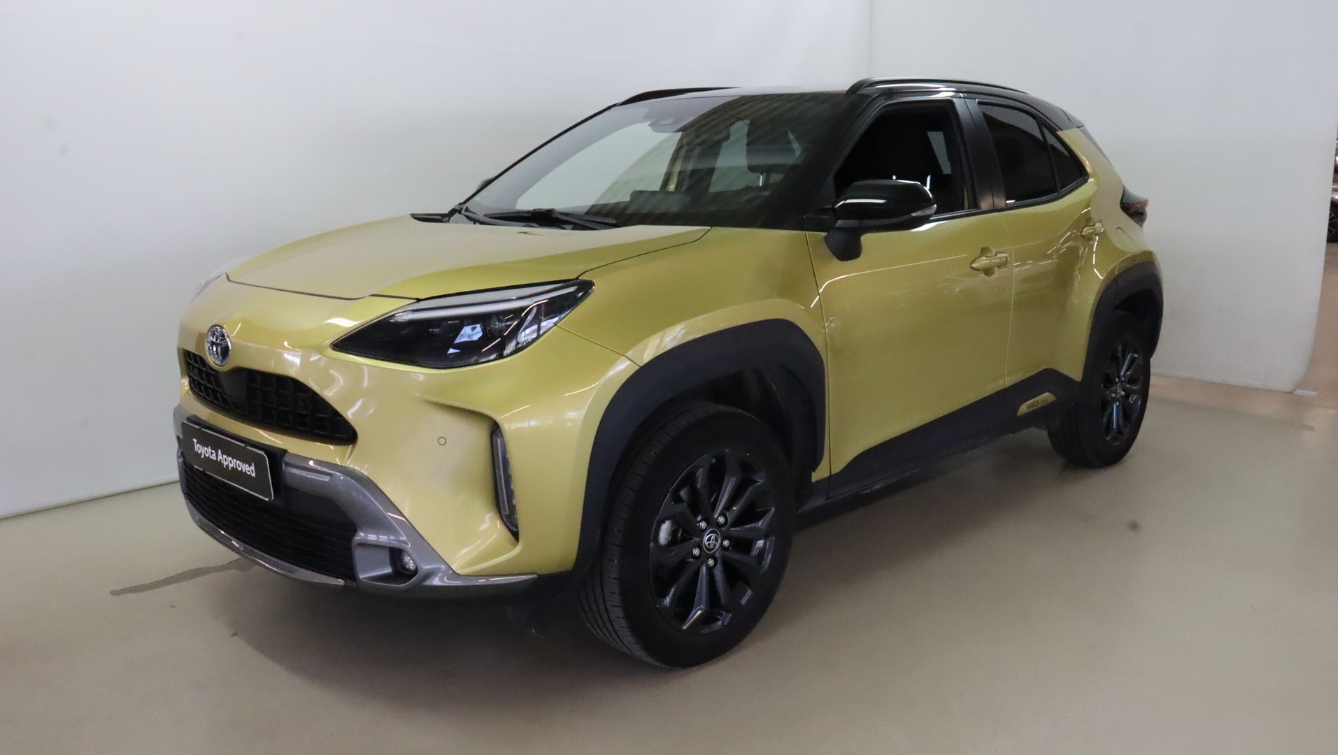 TOYOTA Yaris Cross 2023