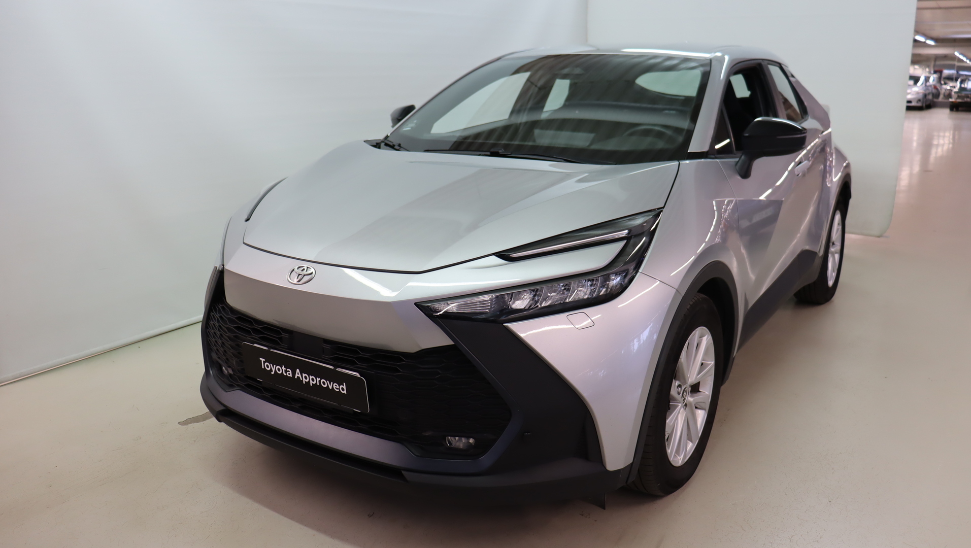 TOYOTA C-HR 2024