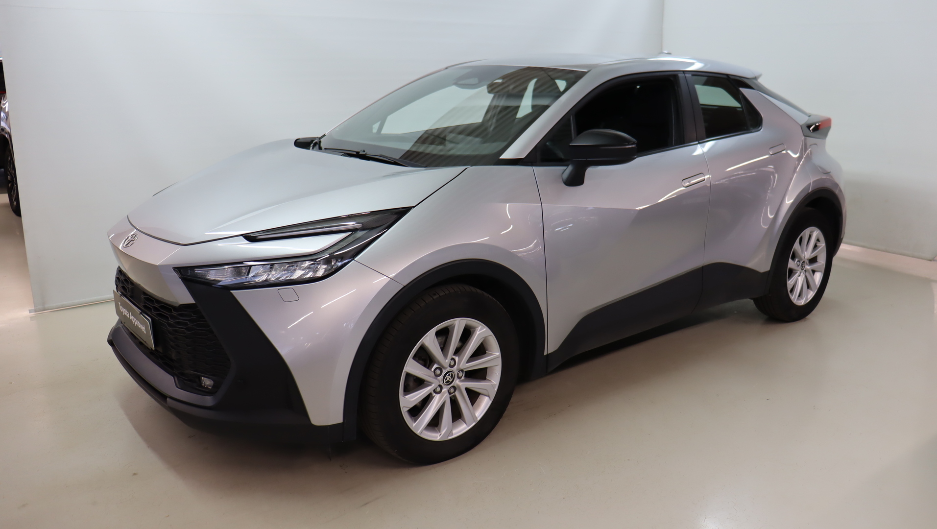 TOYOTA C-HR 2024