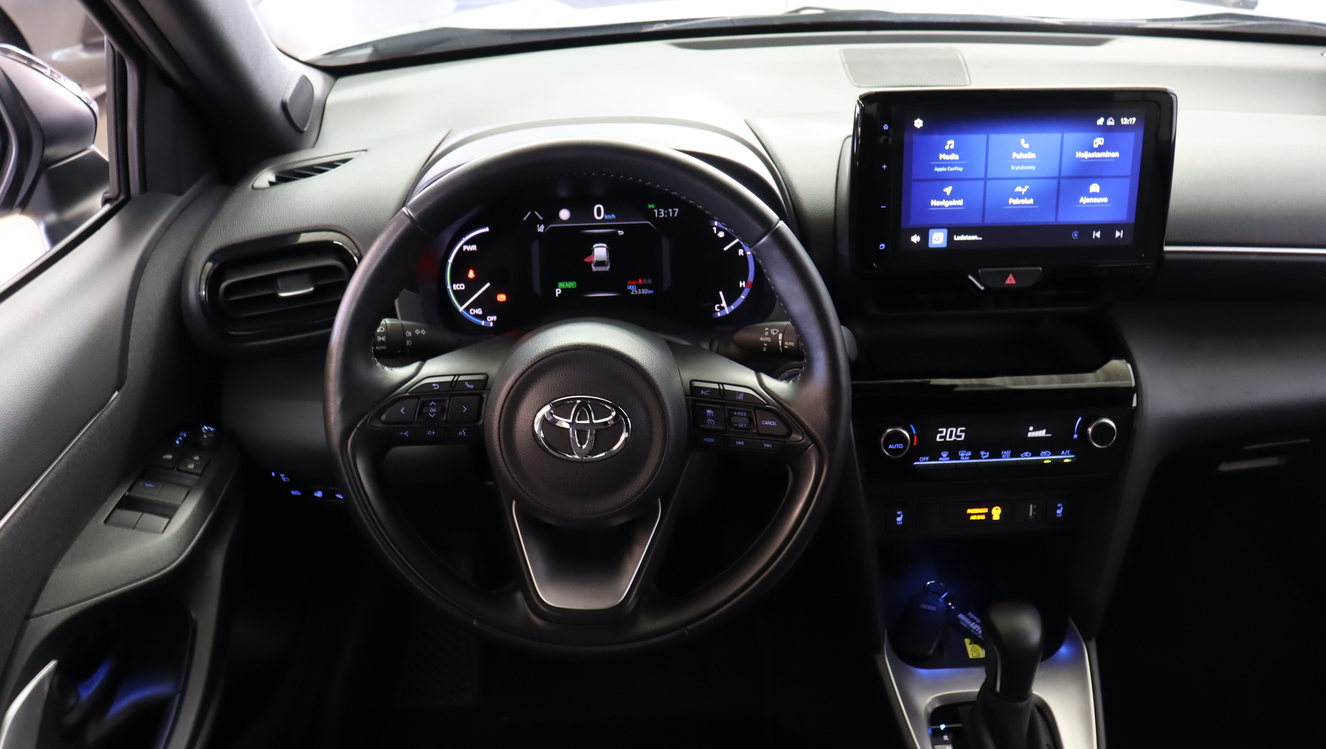 TOYOTA Yaris Cross 2024