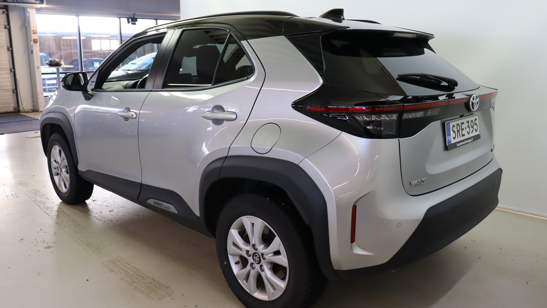 TOYOTA Yaris Cross 2024