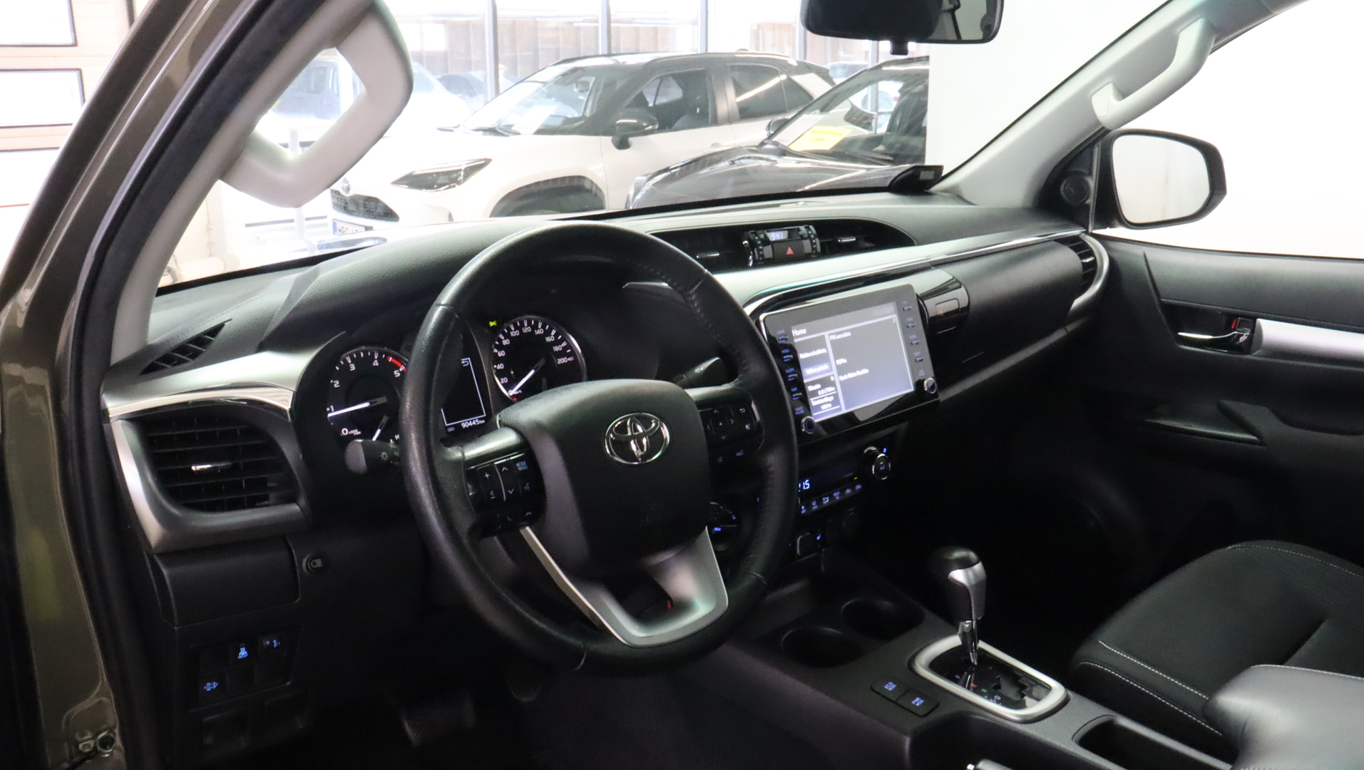TOYOTA Hilux 2021