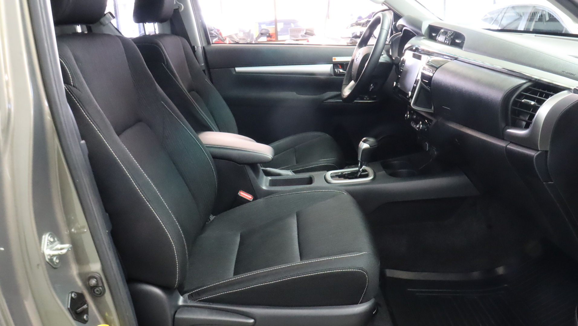 TOYOTA Hilux 2021