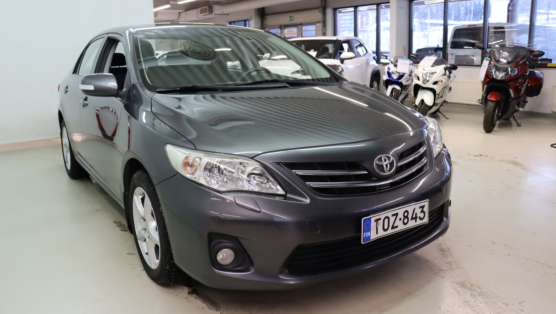 TOYOTA Corolla 2011