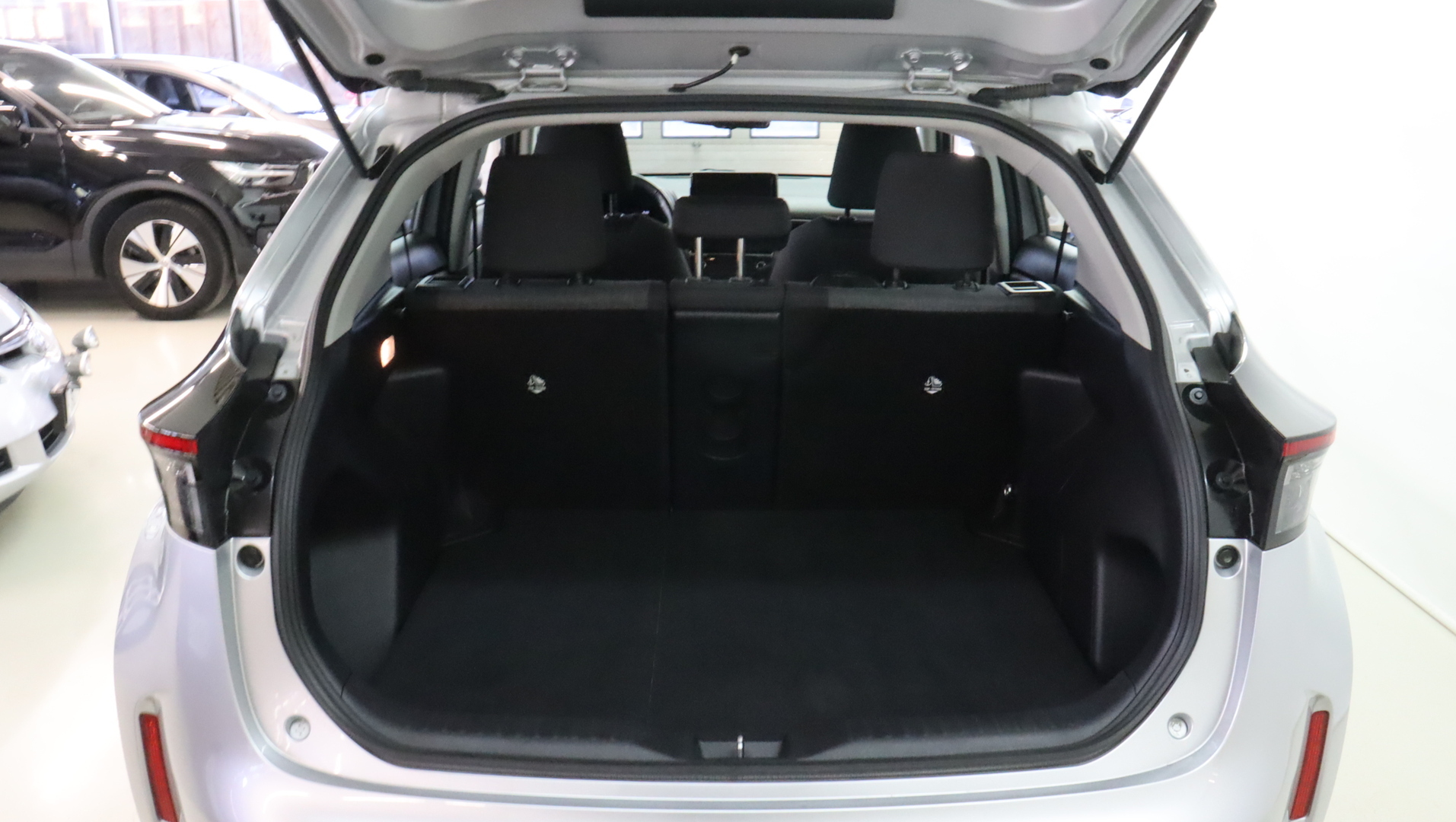 TOYOTA Yaris Cross 2024