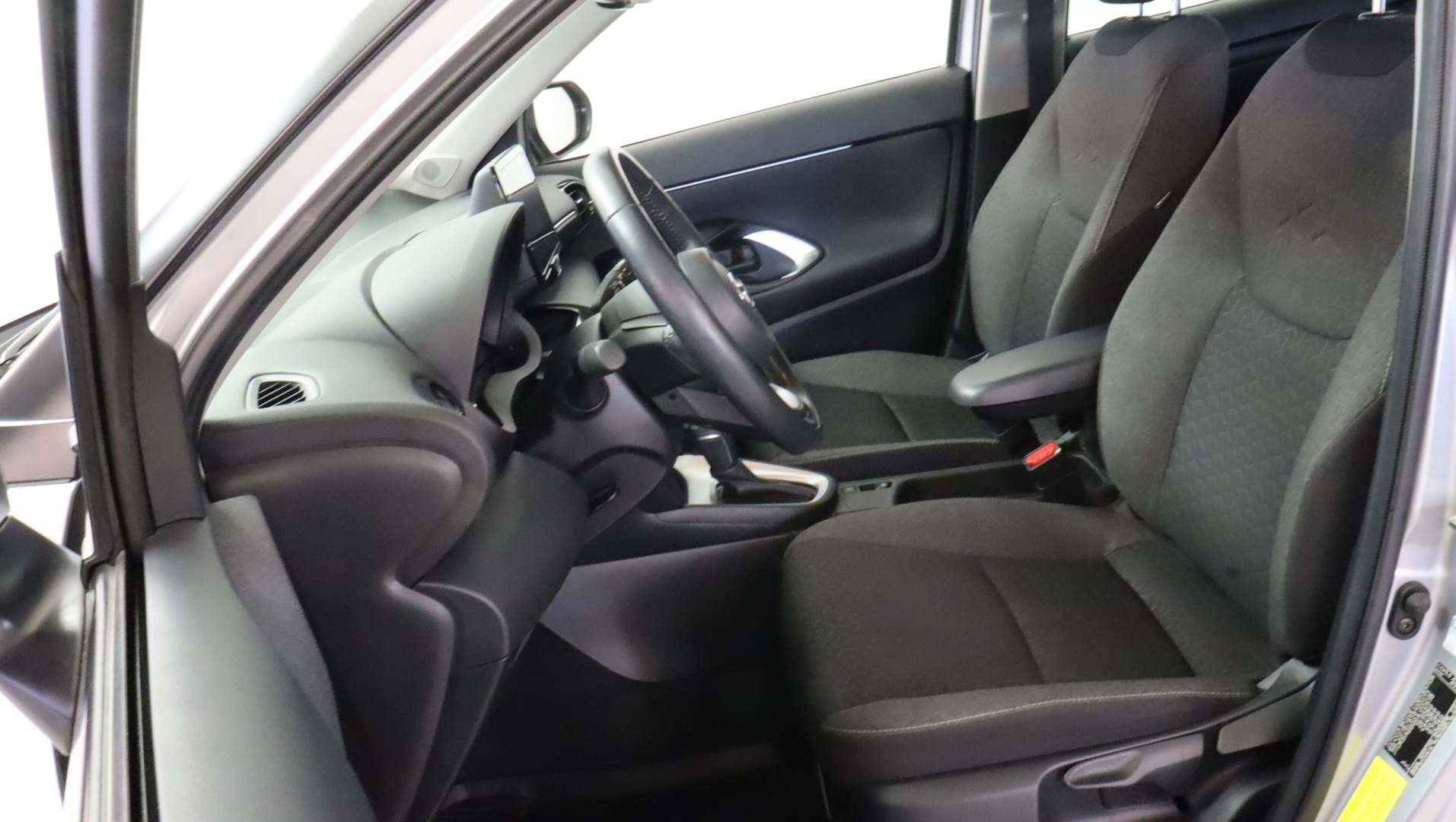 TOYOTA Yaris Cross 2024