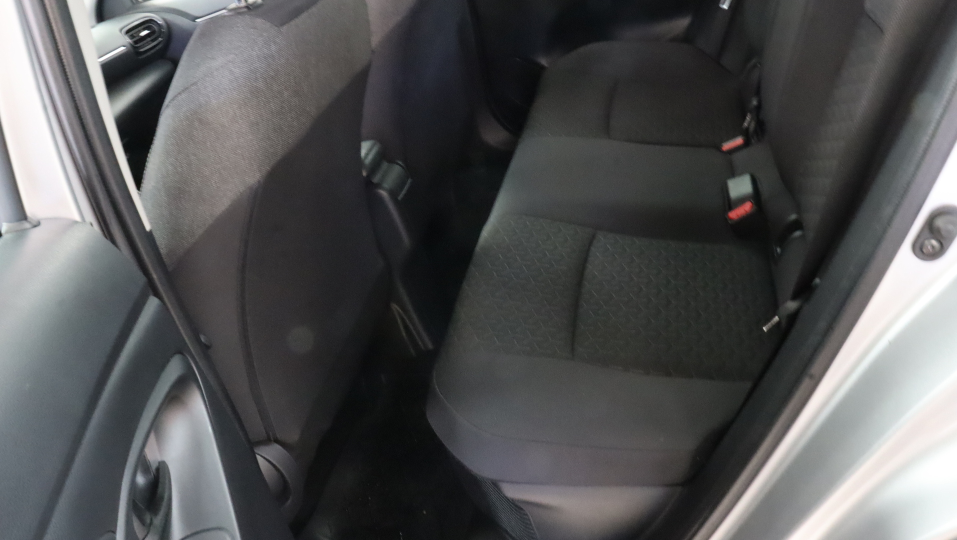 TOYOTA Yaris Cross 2024