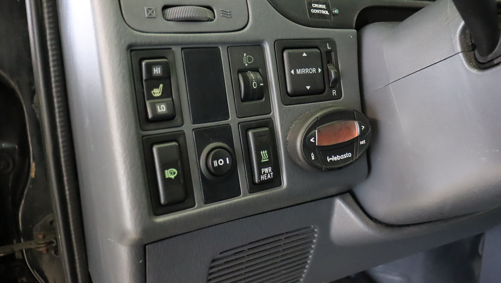 TOYOTA Hiace 2010