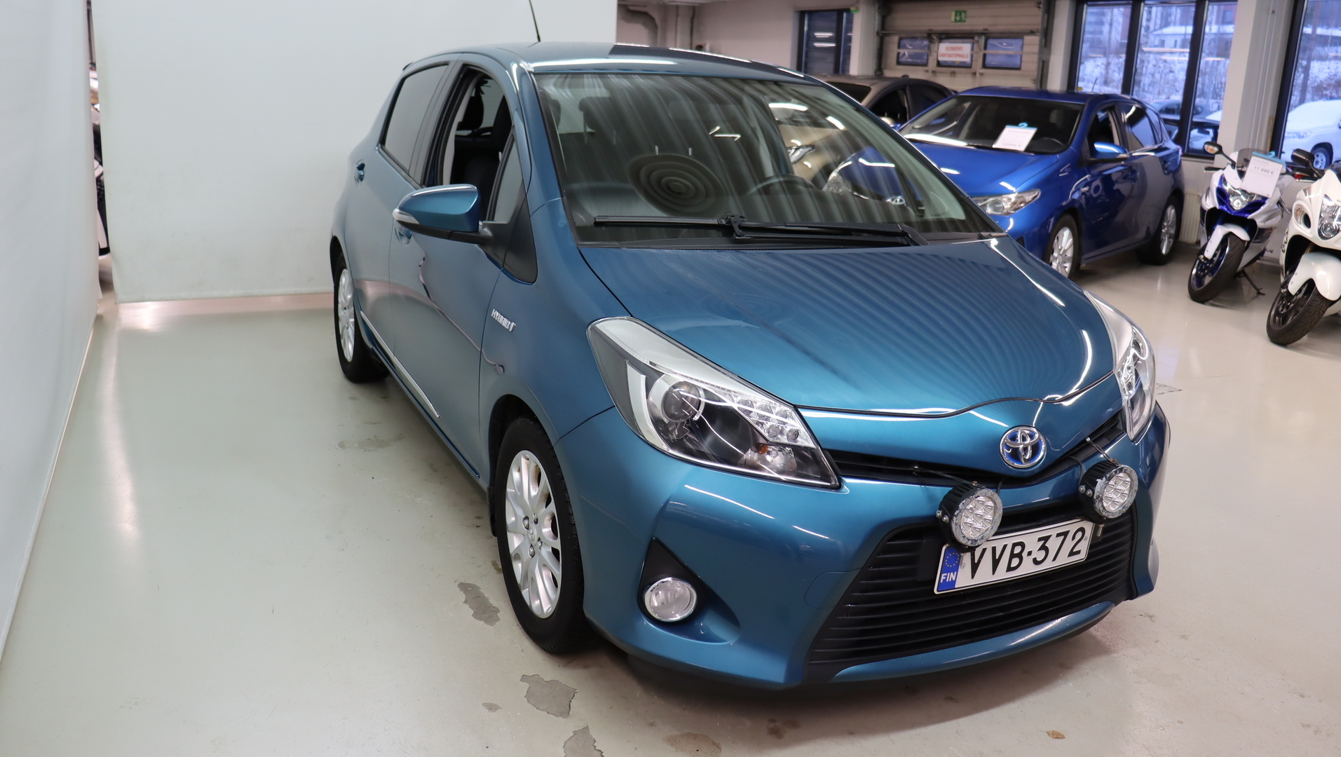 TOYOTA Yaris 2013